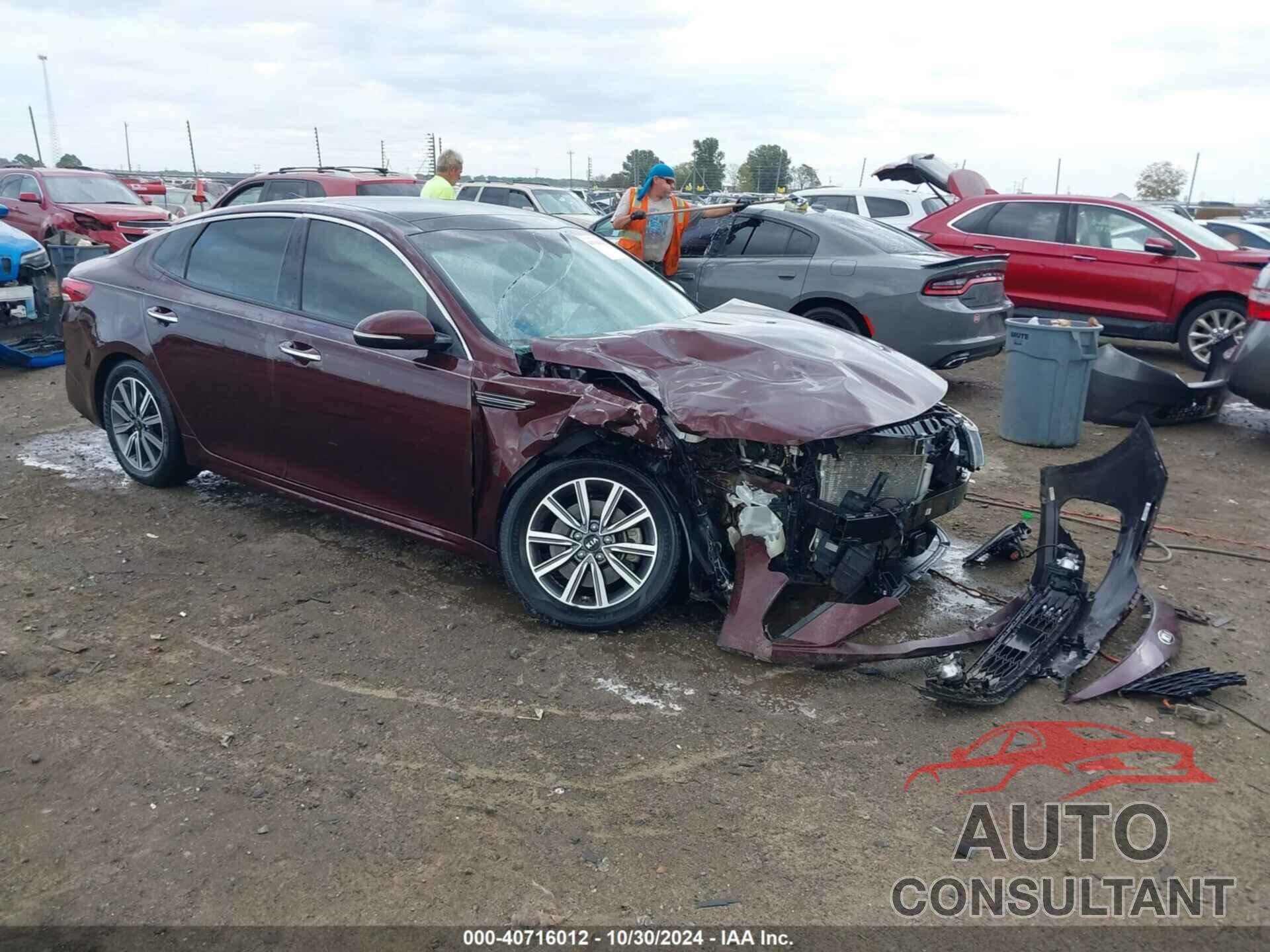 KIA OPTIMA 2019 - 5XXGU4L10KG304350