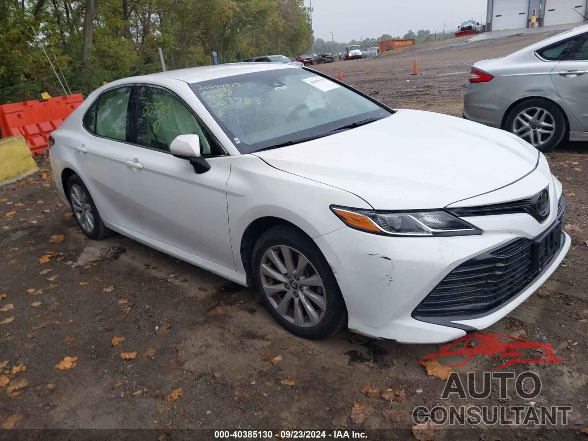 TOYOTA CAMRY 2018 - JTNB11HK2J3003785