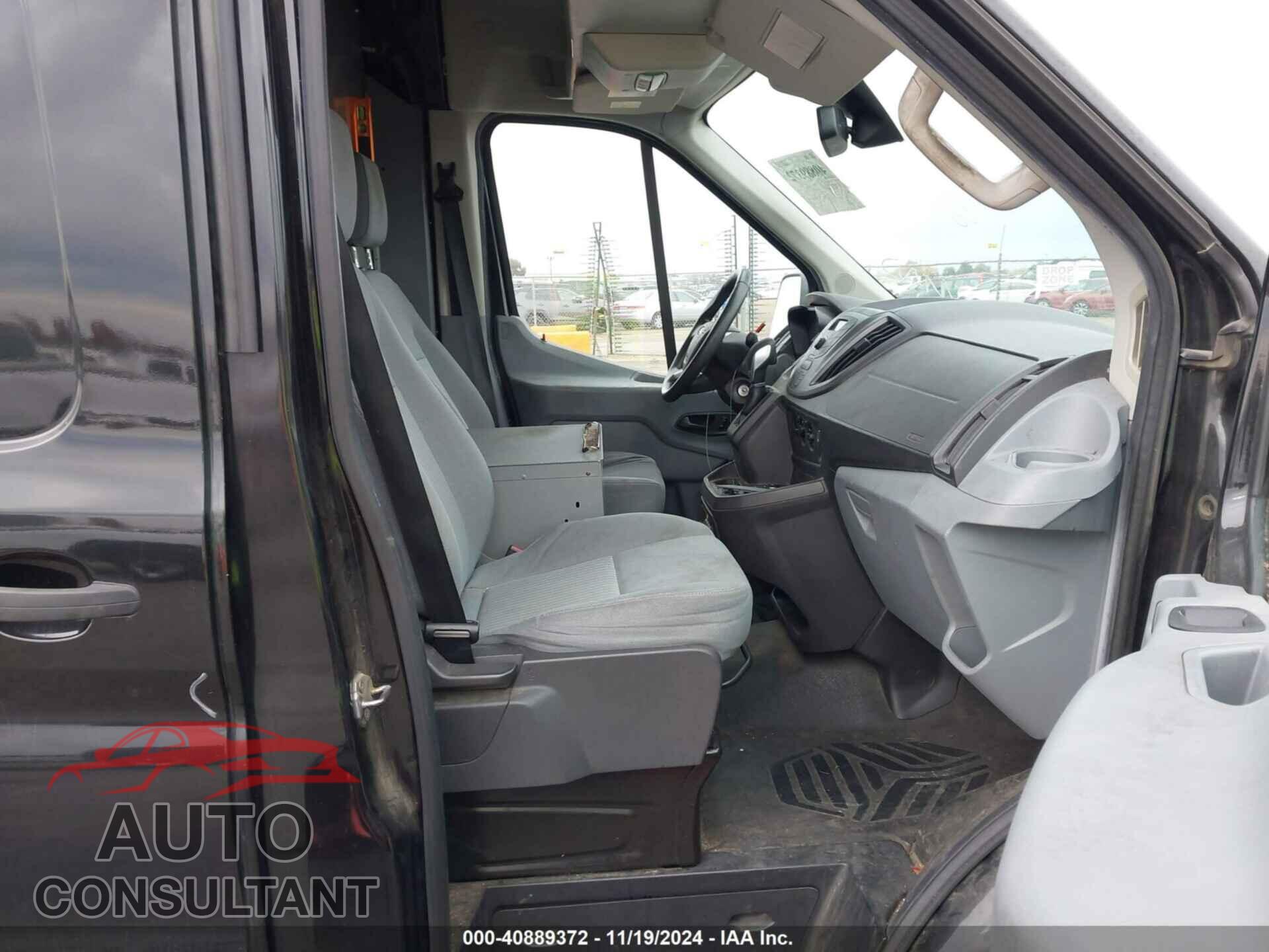 FORD TRANSIT-250 2015 - 1FTYR2CM8FKA84536