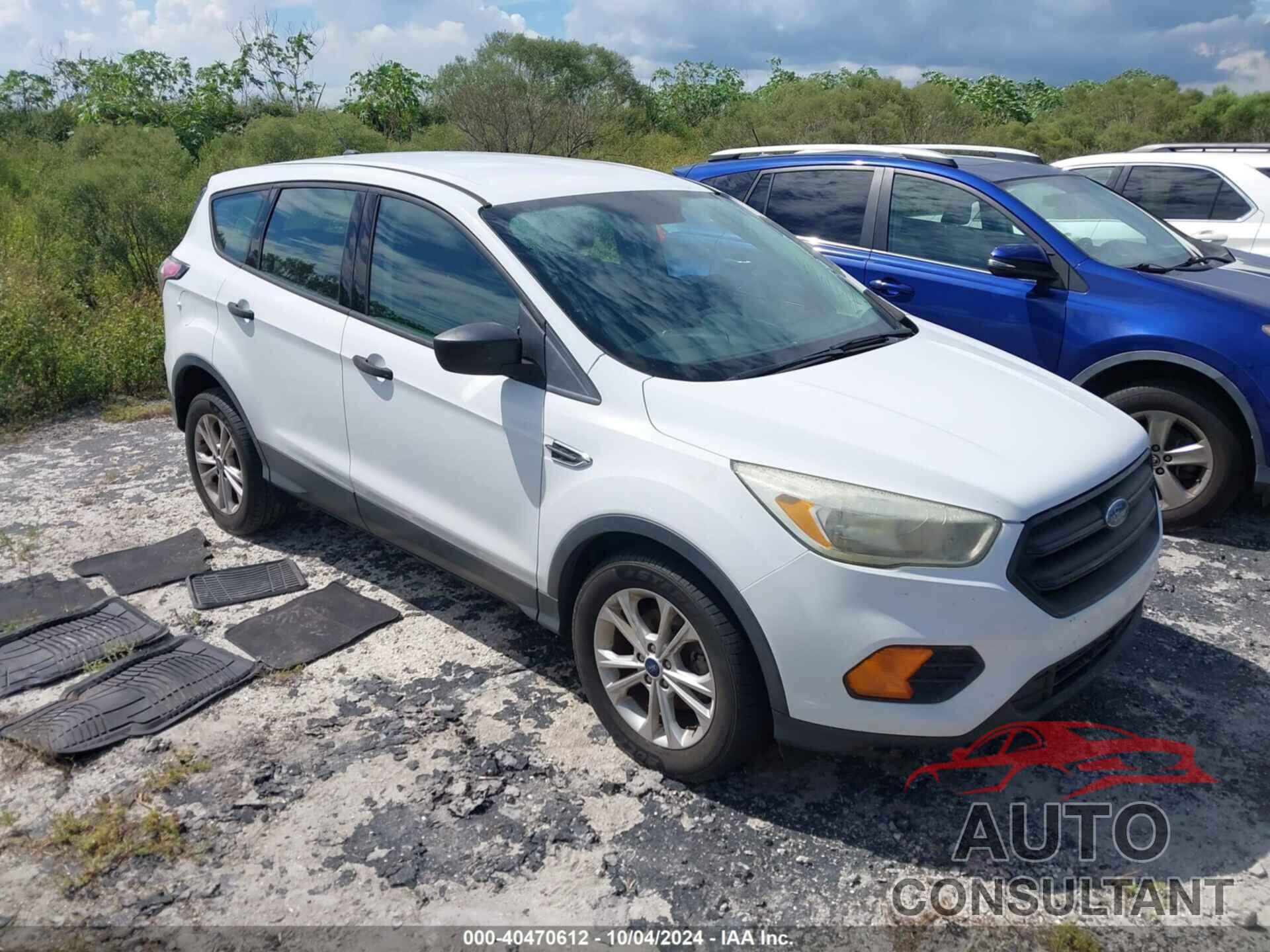 FORD ESCAPE 2017 - 1FMCU0F77HUA89068