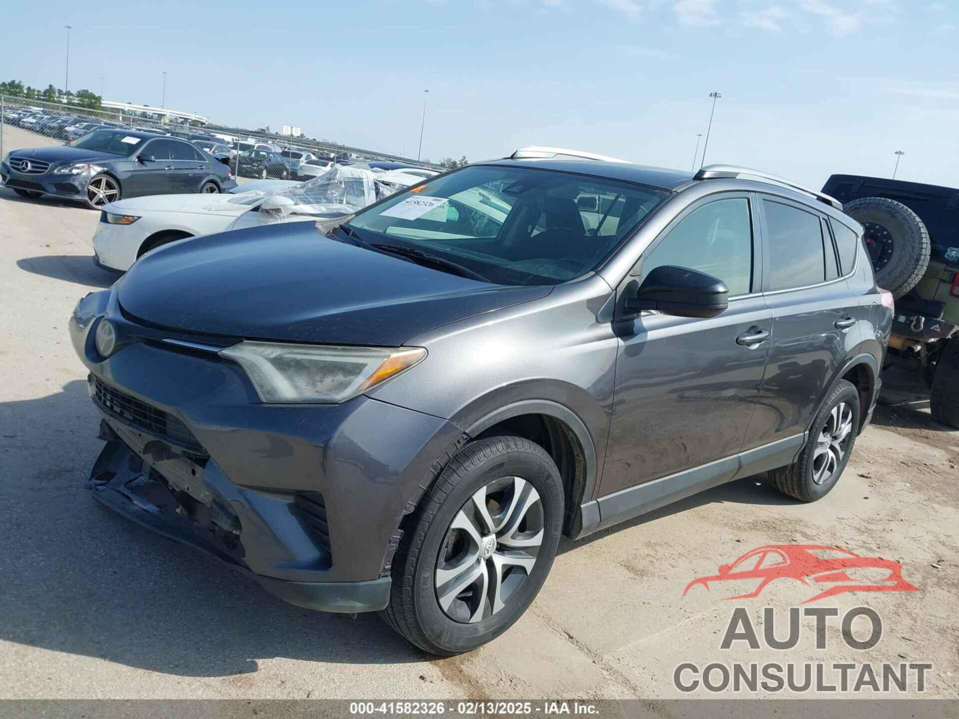 TOYOTA RAV4 2017 - JTMZFREV4HJ113745