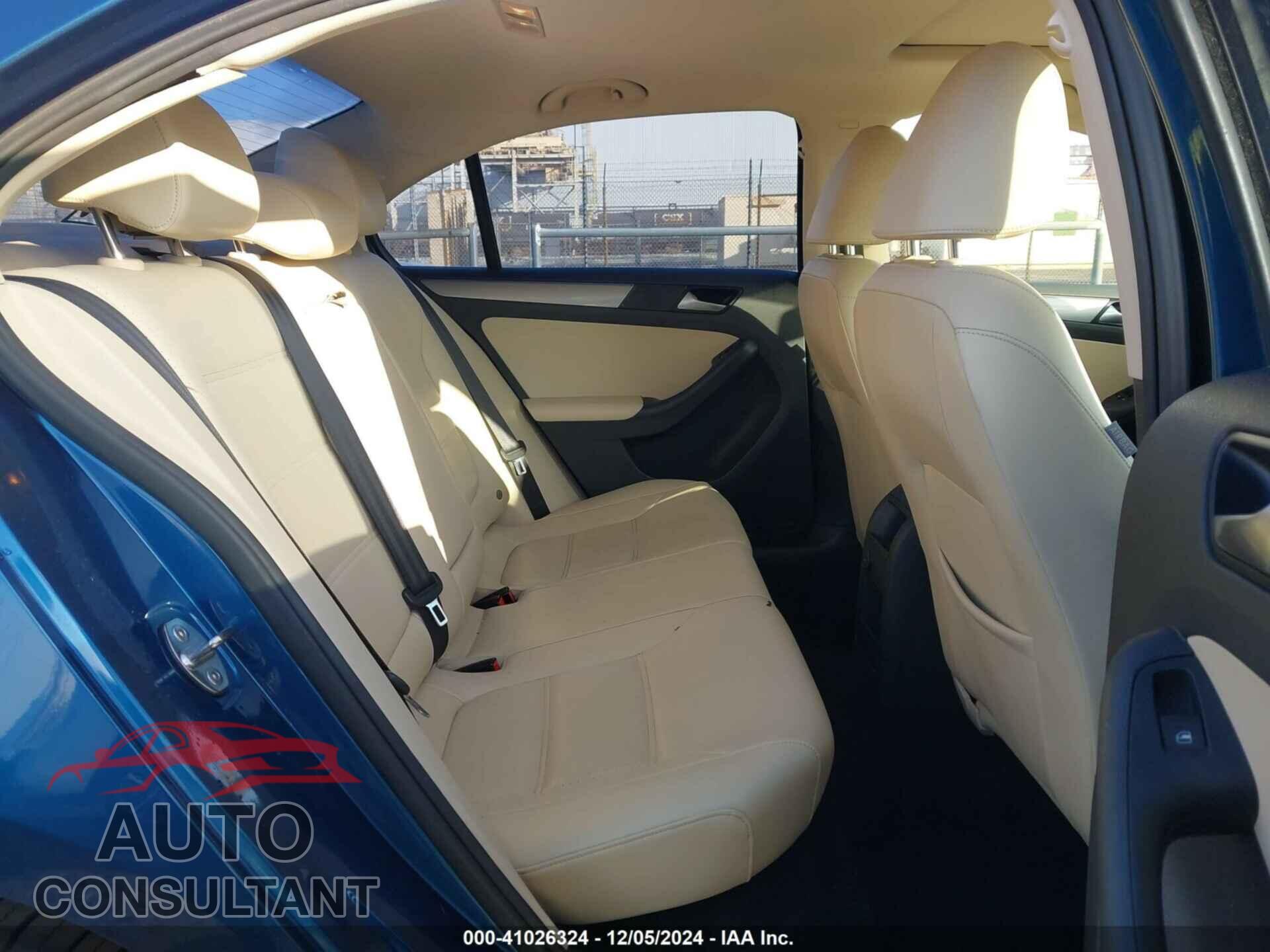 VOLKSWAGEN JETTA 2017 - 3VWDB7AJ8HM367794