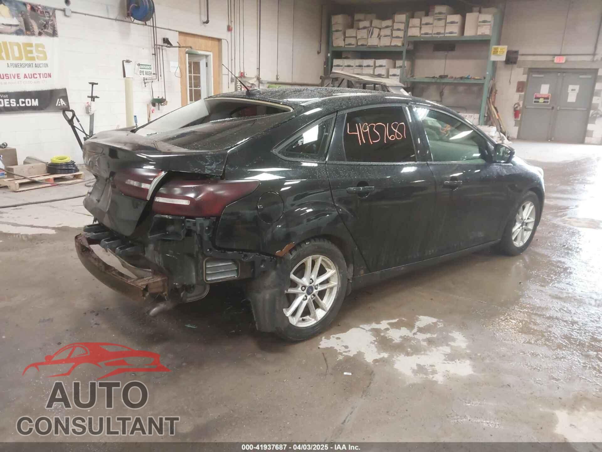 FORD FOCUS 2015 - 1FADP3F24FL285287