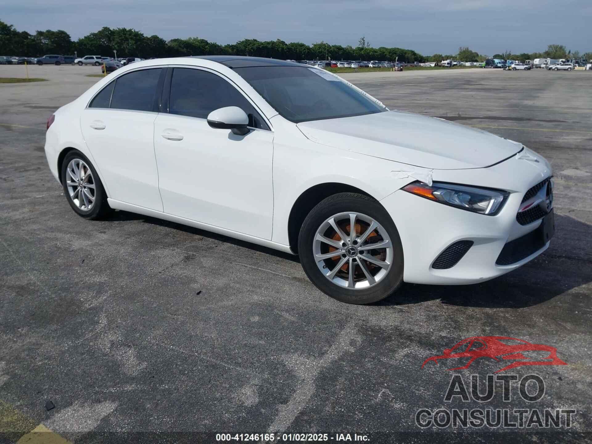 MERCEDES-BENZ A 220 2019 - WDD3G4EB5KW024620