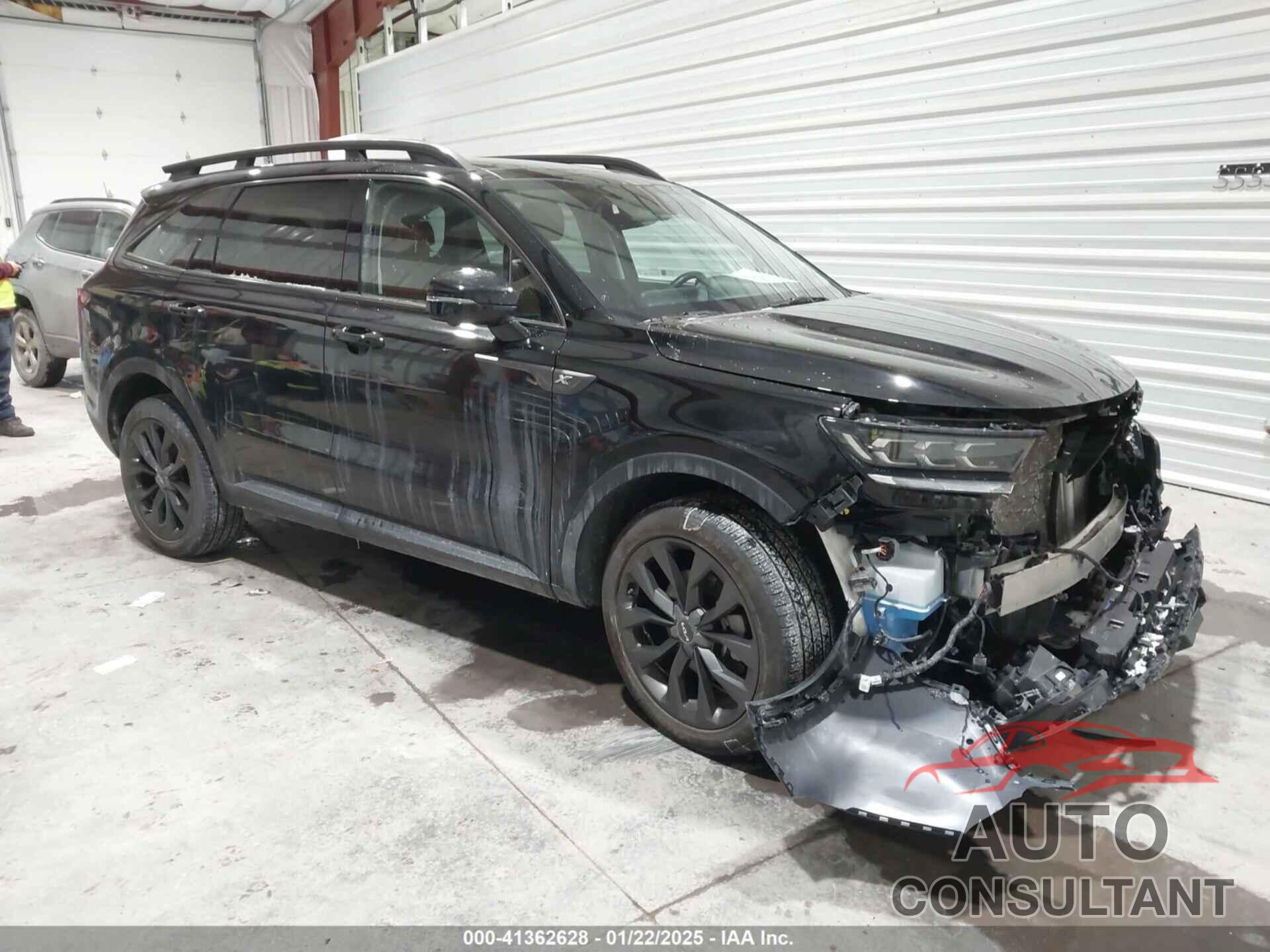 KIA SORENTO 2023 - 5XYRKDLF8PG240121