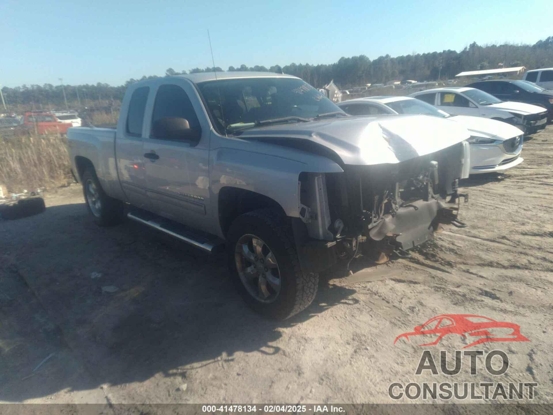 CHEVROLET SILVERADO 1500 2013 - 1GCRKSE77DZ341528