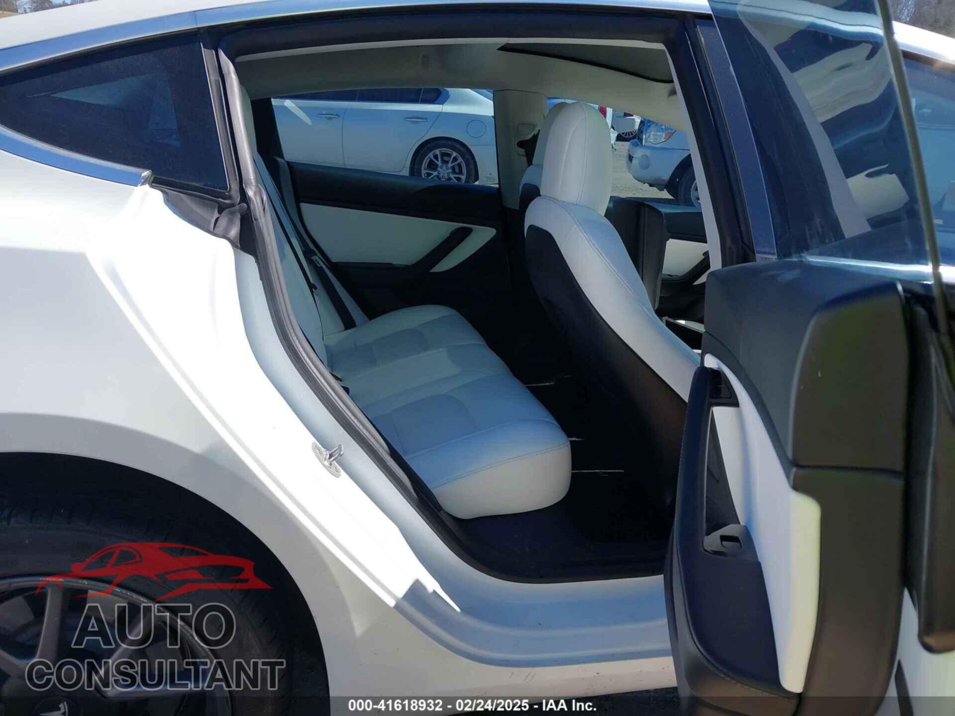 TESLA MODEL 3 2020 - 5YJ3E1EA2LF718144
