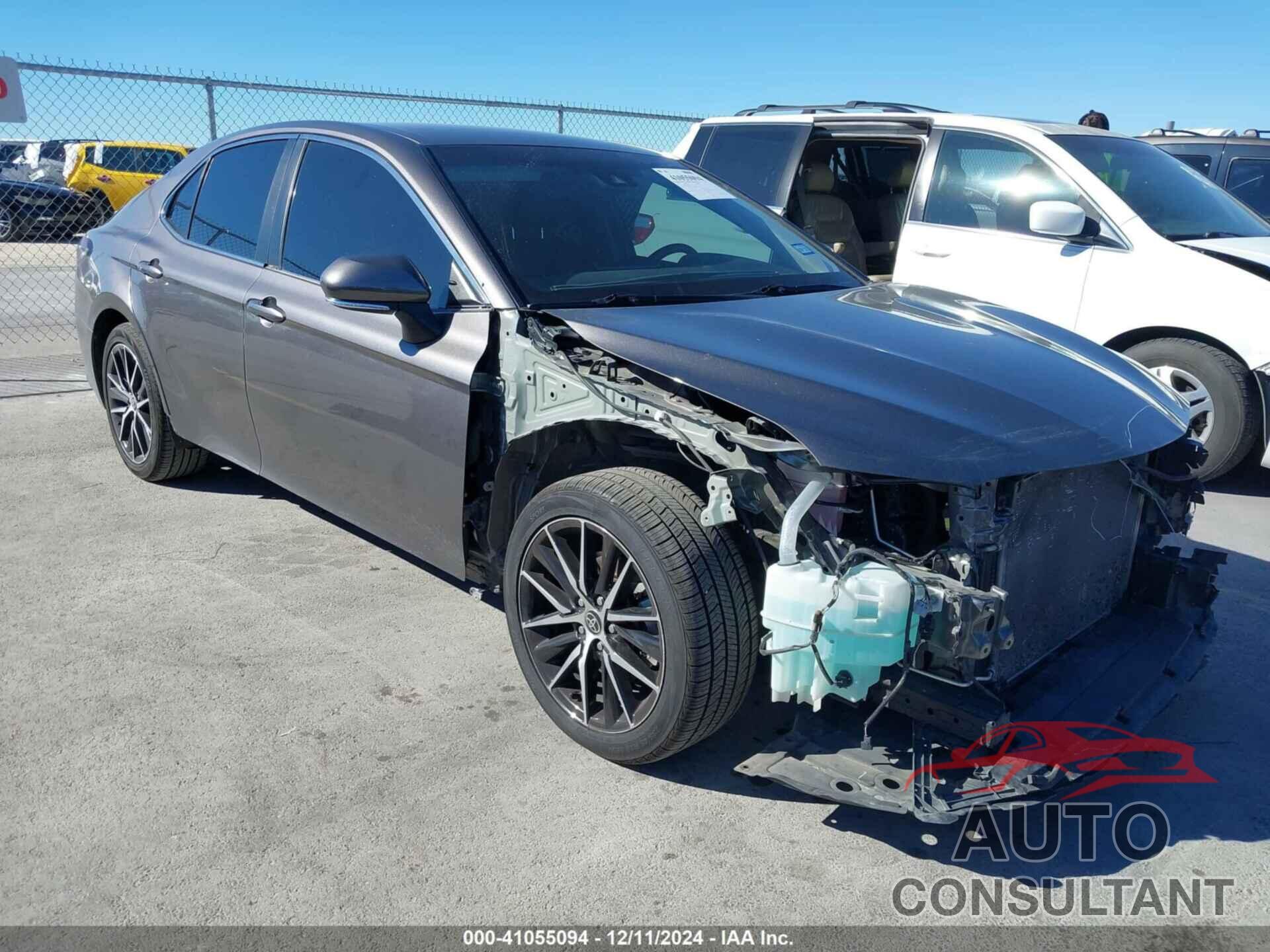 TOYOTA CAMRY 2021 - 4T1G11AKXMU474758