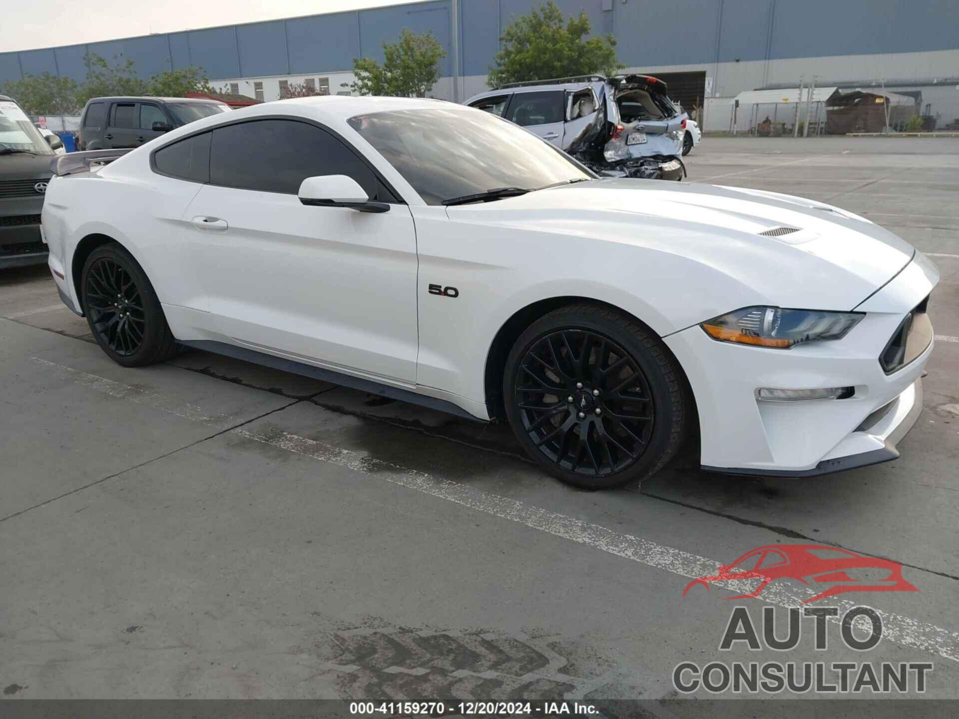 FORD MUSTANG 2018 - 1FA6P8CF8J5185297