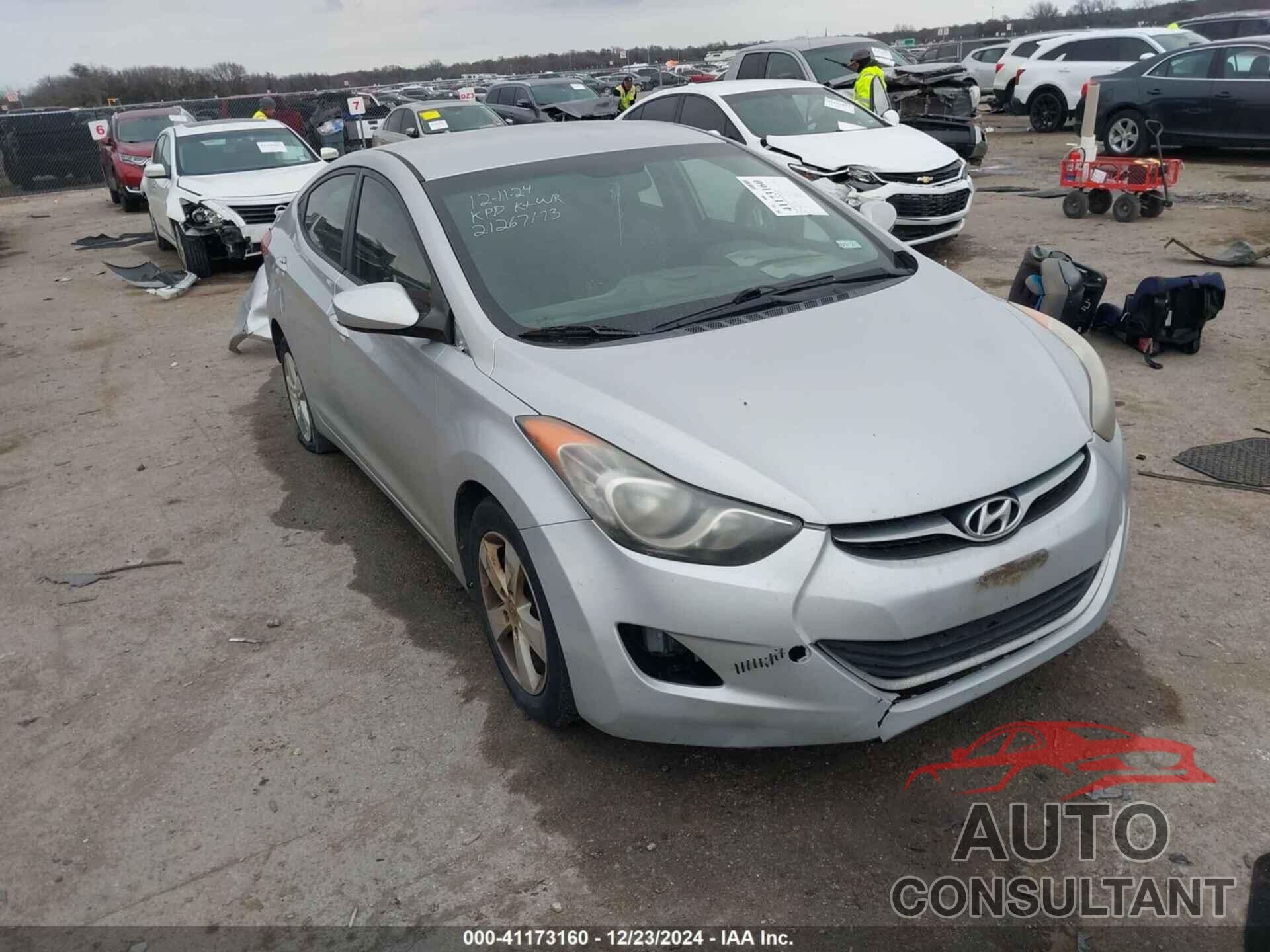 HYUNDAI ELANTRA 2012 - KMHDH4AE6CU369076