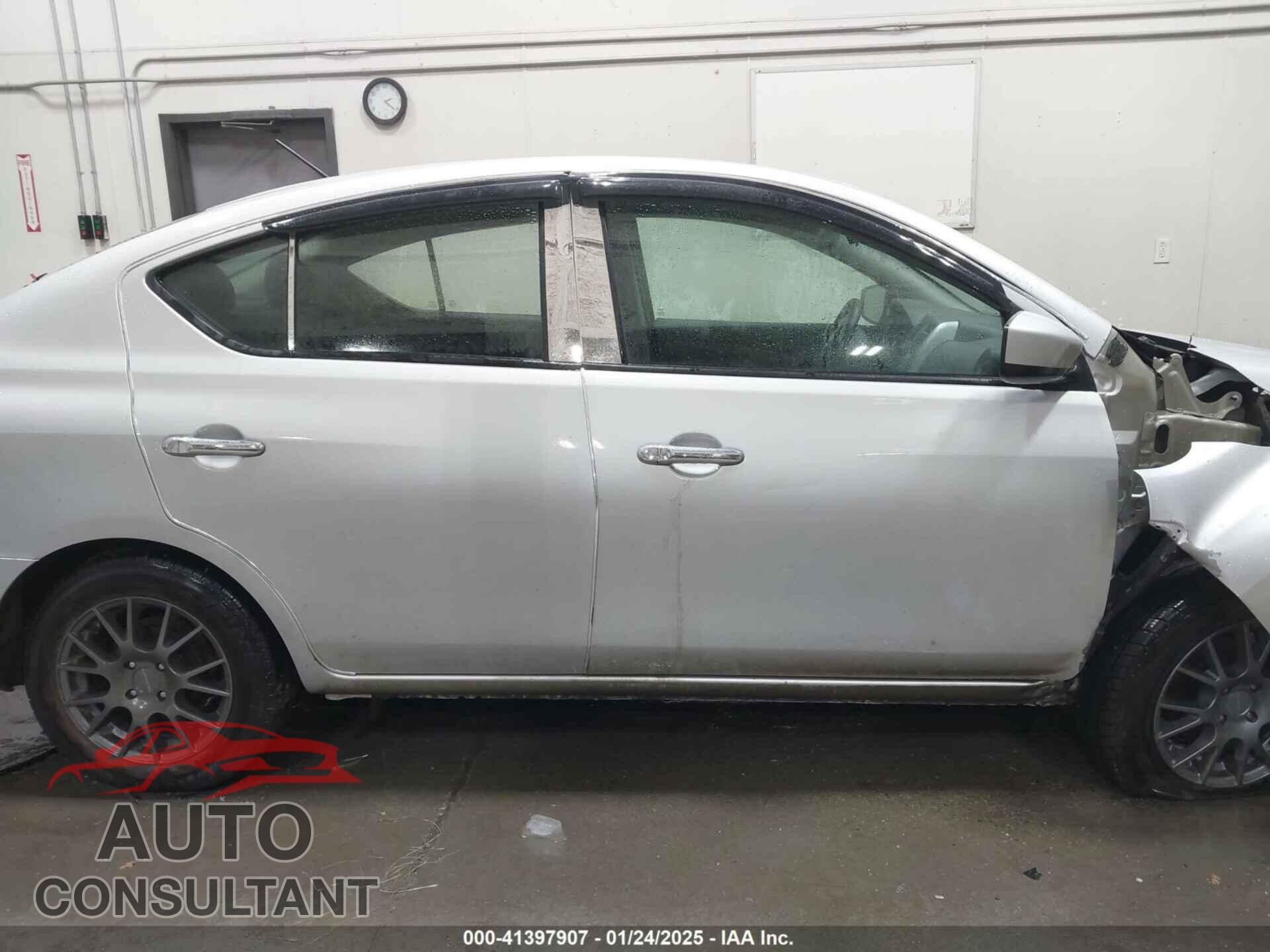 NISSAN VERSA 2019 - 3N1CN7AP3KL856498