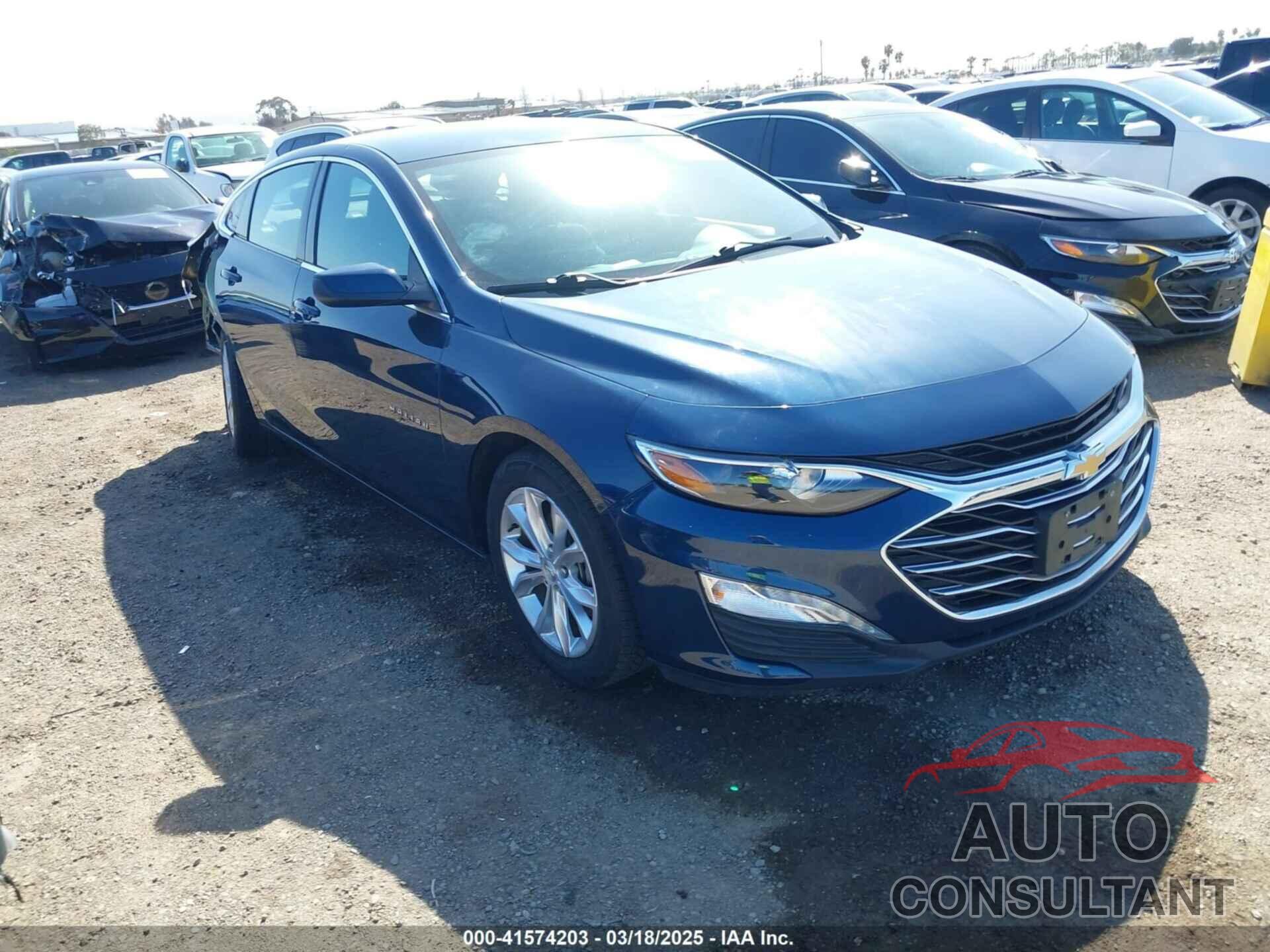 CHEVROLET MALIBU 2021 - 1G1ZD5ST3MF013496