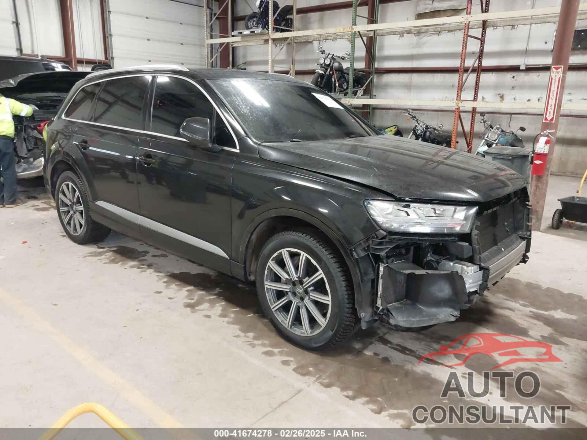 AUDI Q7 2017 - WA1LAAF78HD026784
