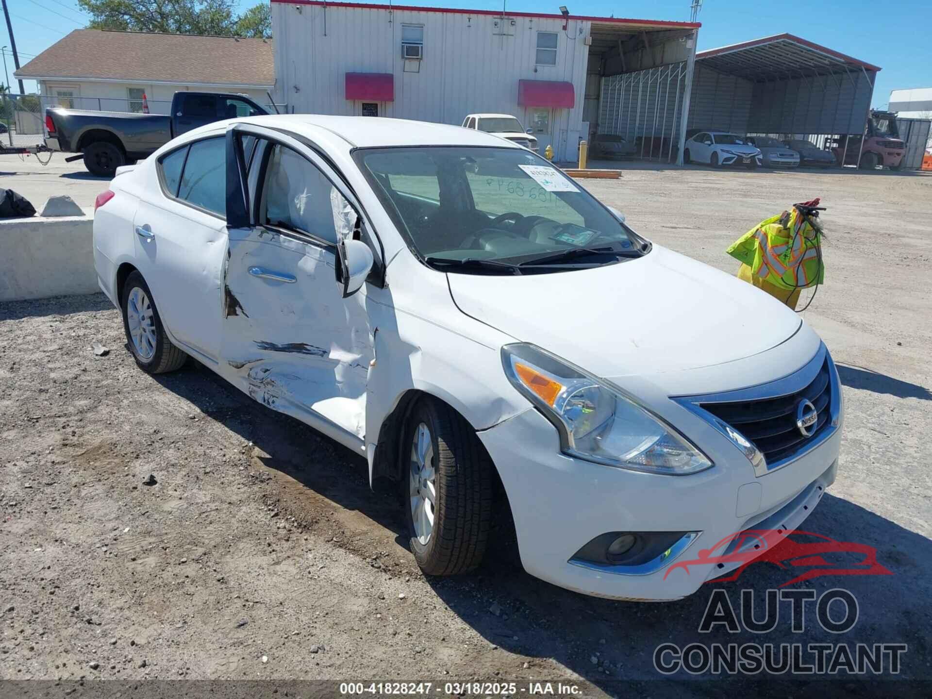 NISSAN VERSA 2017 - 3N1CN7AP7HL840054