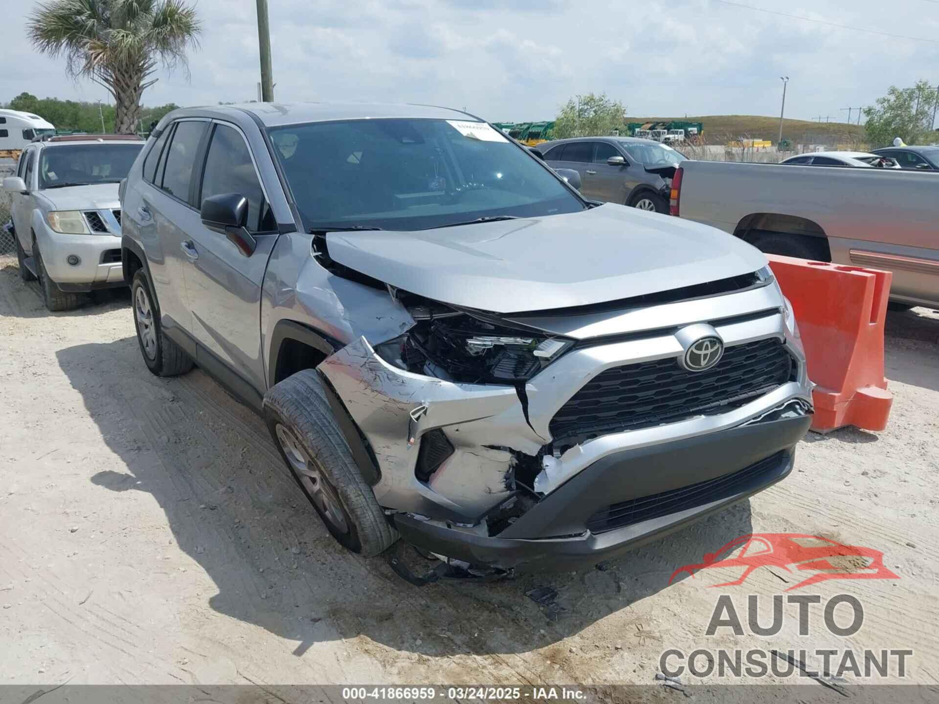 TOYOTA RAV4 2023 - 2T3H1RFV2PW295583