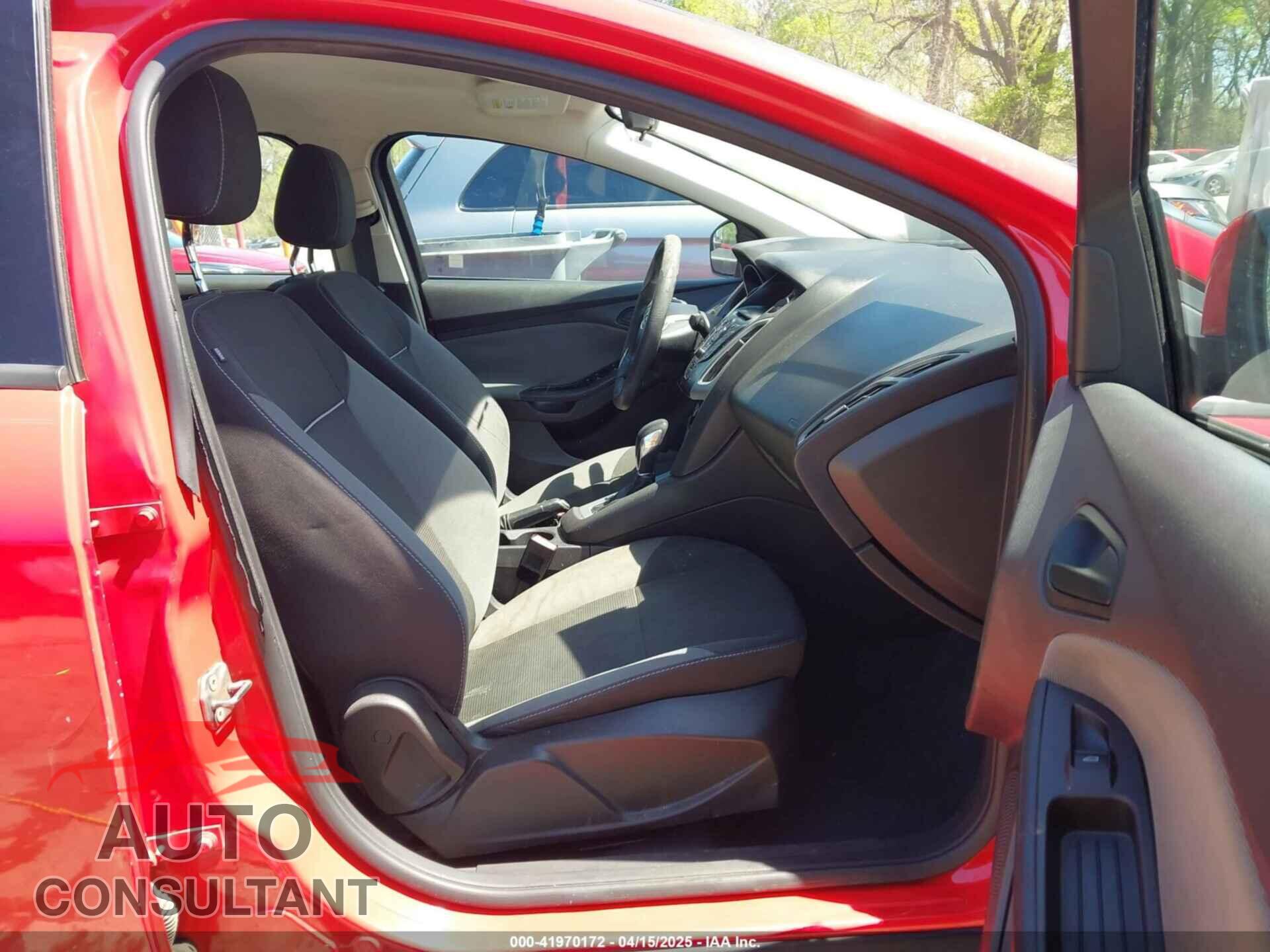 FORD FOCUS 2012 - 1FAHP3F23CL333598