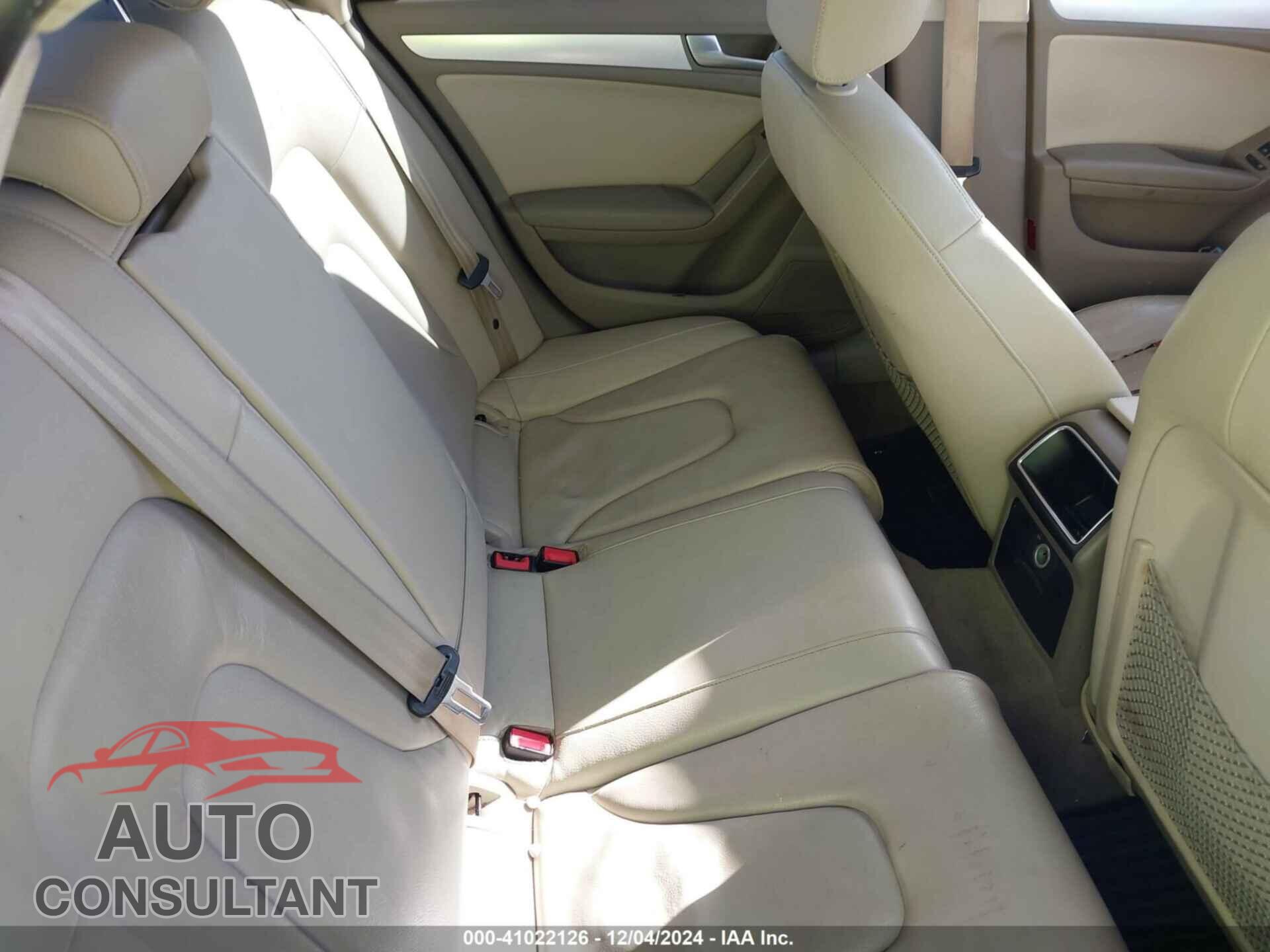 AUDI A4 2012 - WAUBFAFL0CA093533