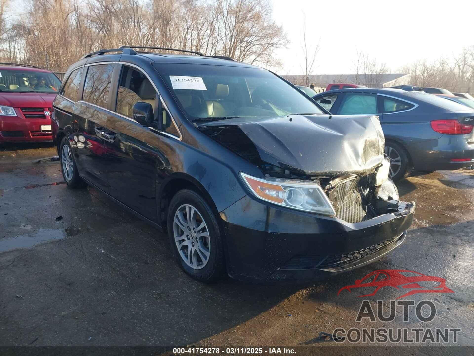 HONDA ODYSSEY 2013 - 5FNRL5H6XDB088406