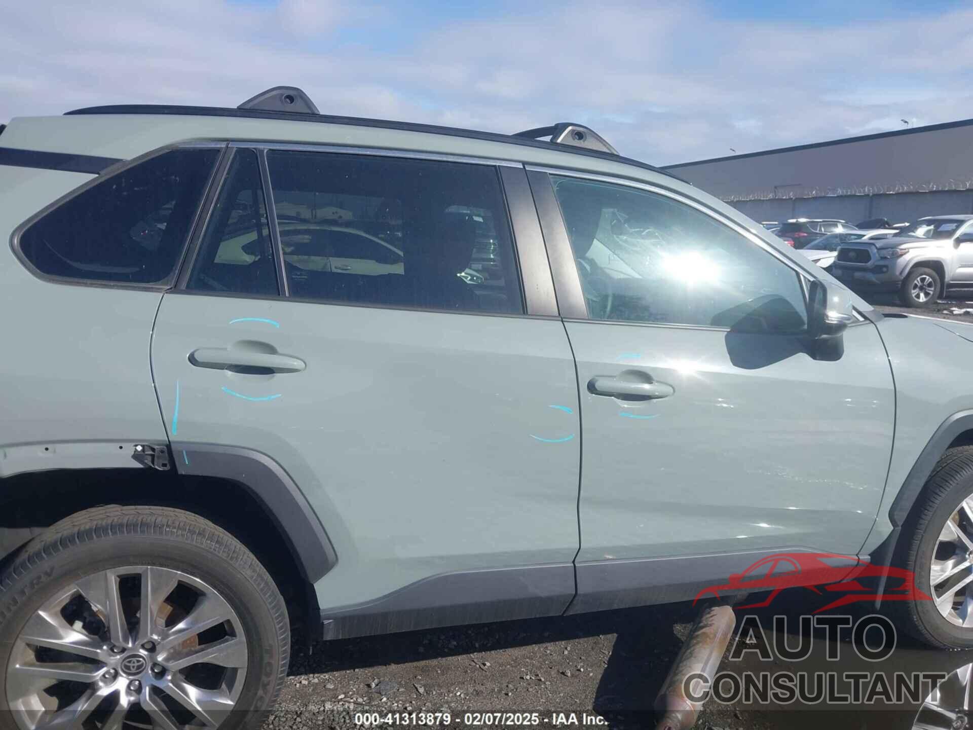 TOYOTA RAV4 2021 - 2T3C1RFV6MW168809