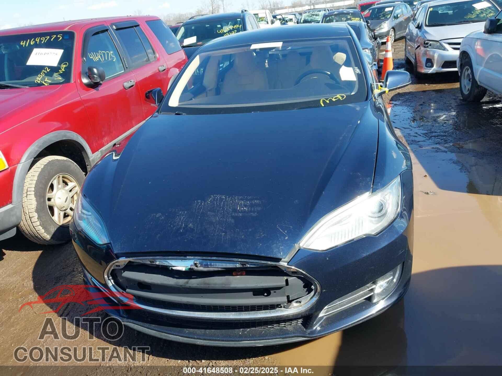 TESLA MODEL S 2013 - 5YJSA1CG2DFP14689