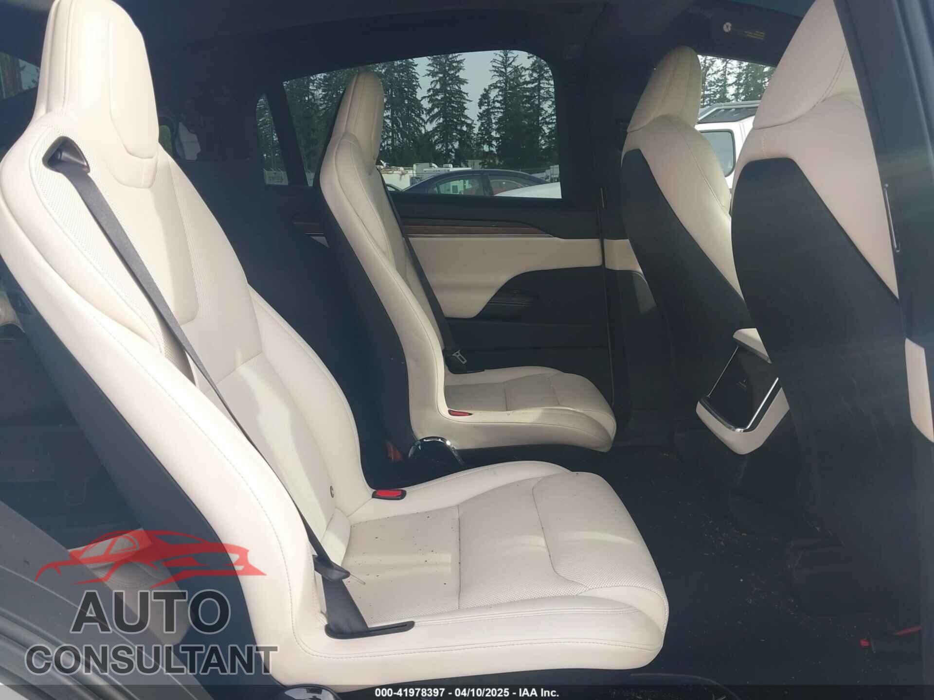 TESLA MODEL X 2022 - 7SAXCBE54NF363113
