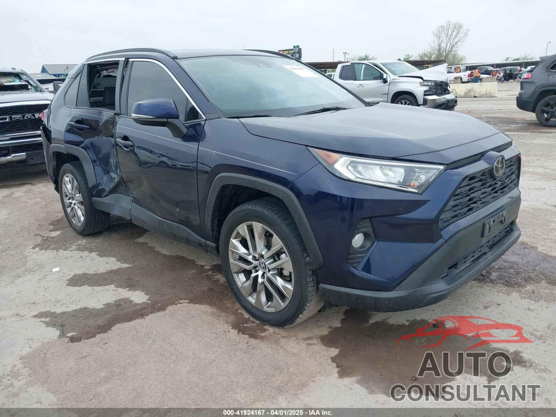 TOYOTA RAV4 2021 - JTMC1RFV9MD070483