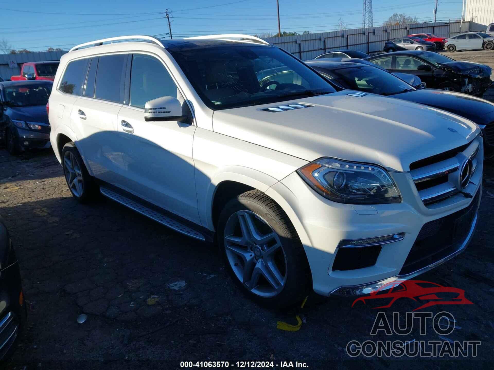 MERCEDES-BENZ GL 550 2016 - 4JGDF7DE6GA703049