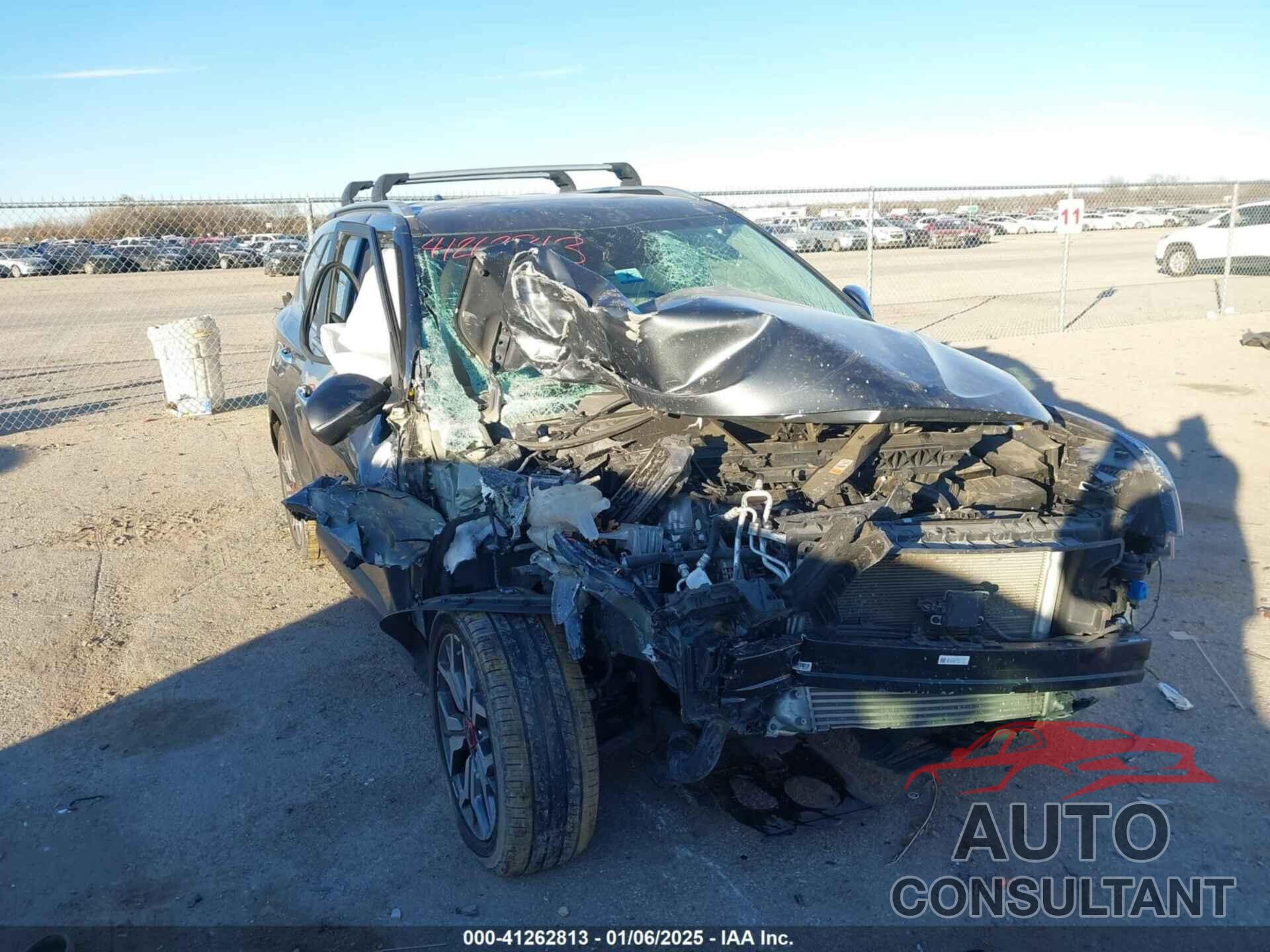 KIA SELTOS 2023 - KNDETCA2XP7428724
