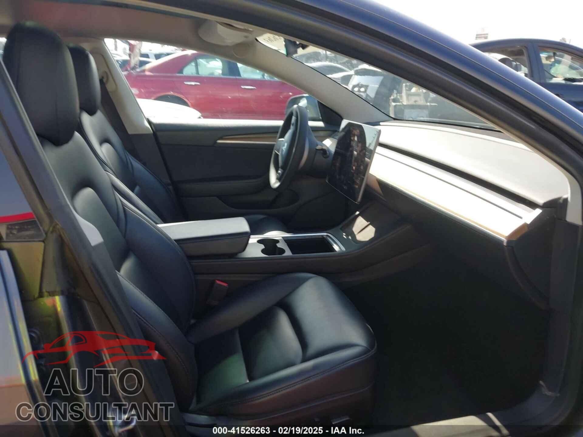 TESLA MODEL 3 2021 - 5YJ3E1EA0MF092885