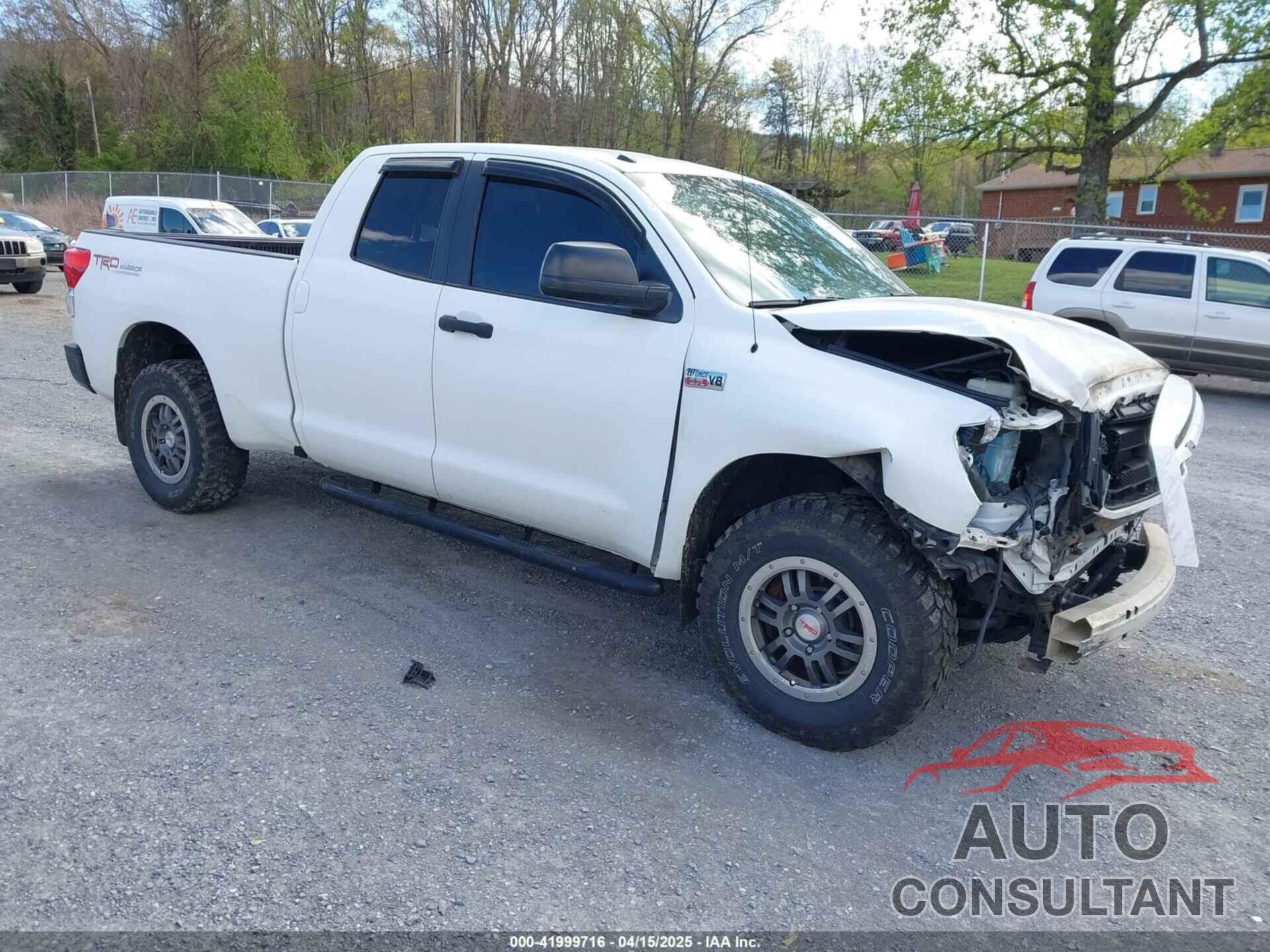 TOYOTA TUNDRA 2010 - 5TFUY5F17AX122001