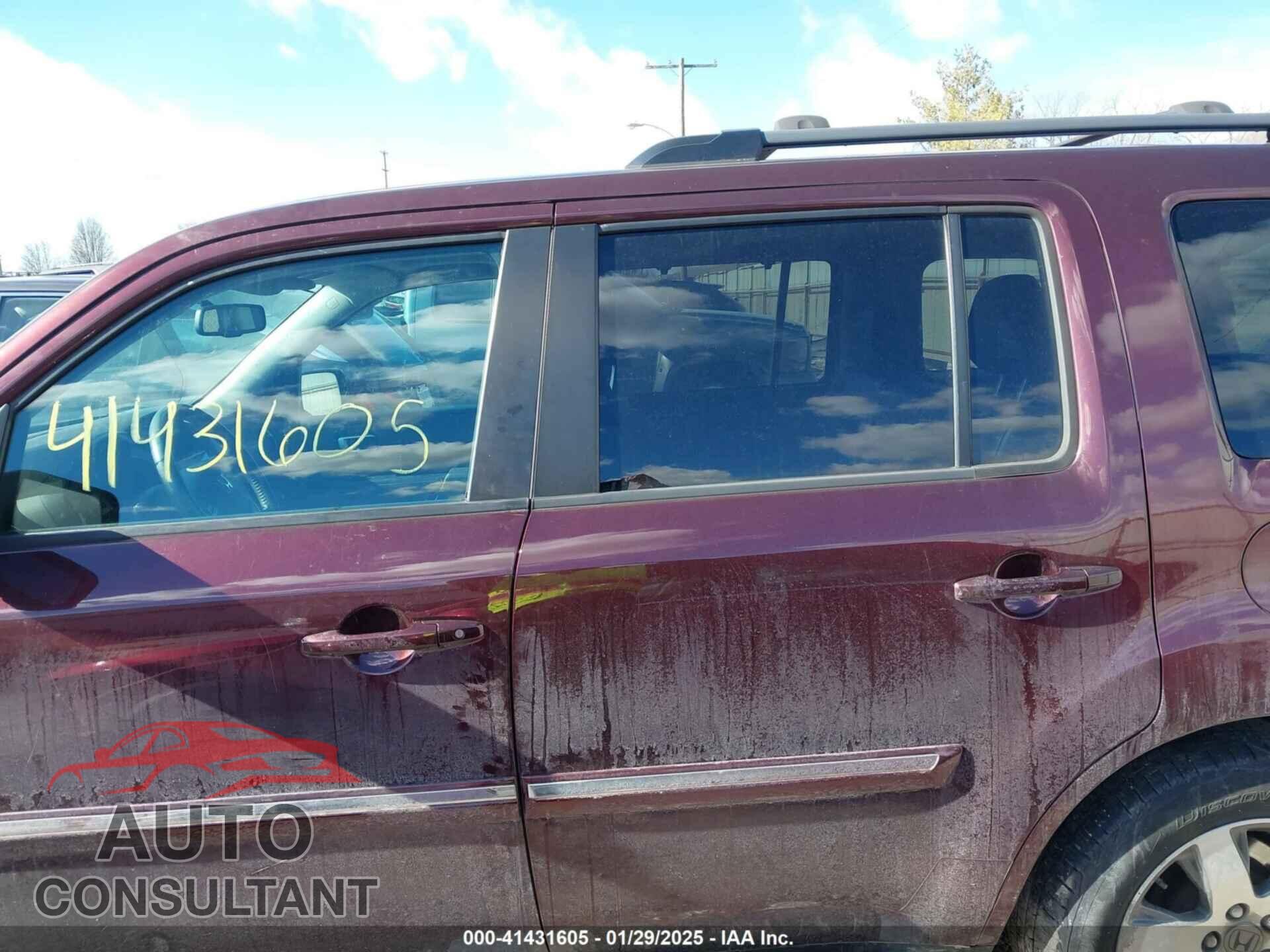 HONDA PILOT 2013 - 5FNYF4H92DB072661