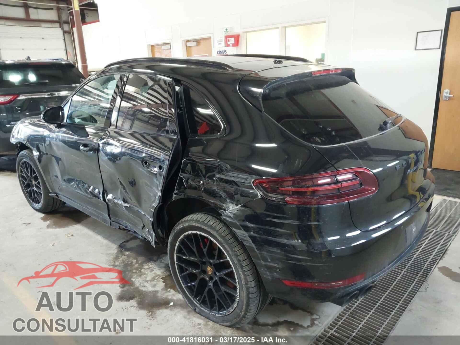 PORSCHE MACAN 2017 - WP1AG2A52HLB52375