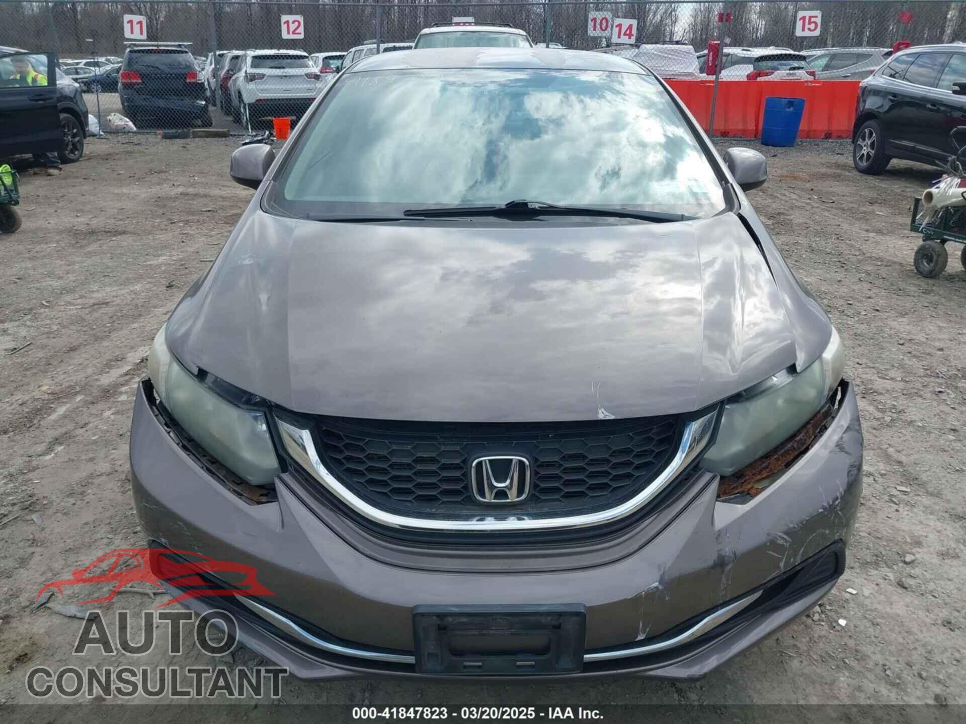 HONDA CIVIC 2013 - 2HGFB2F55DH525108