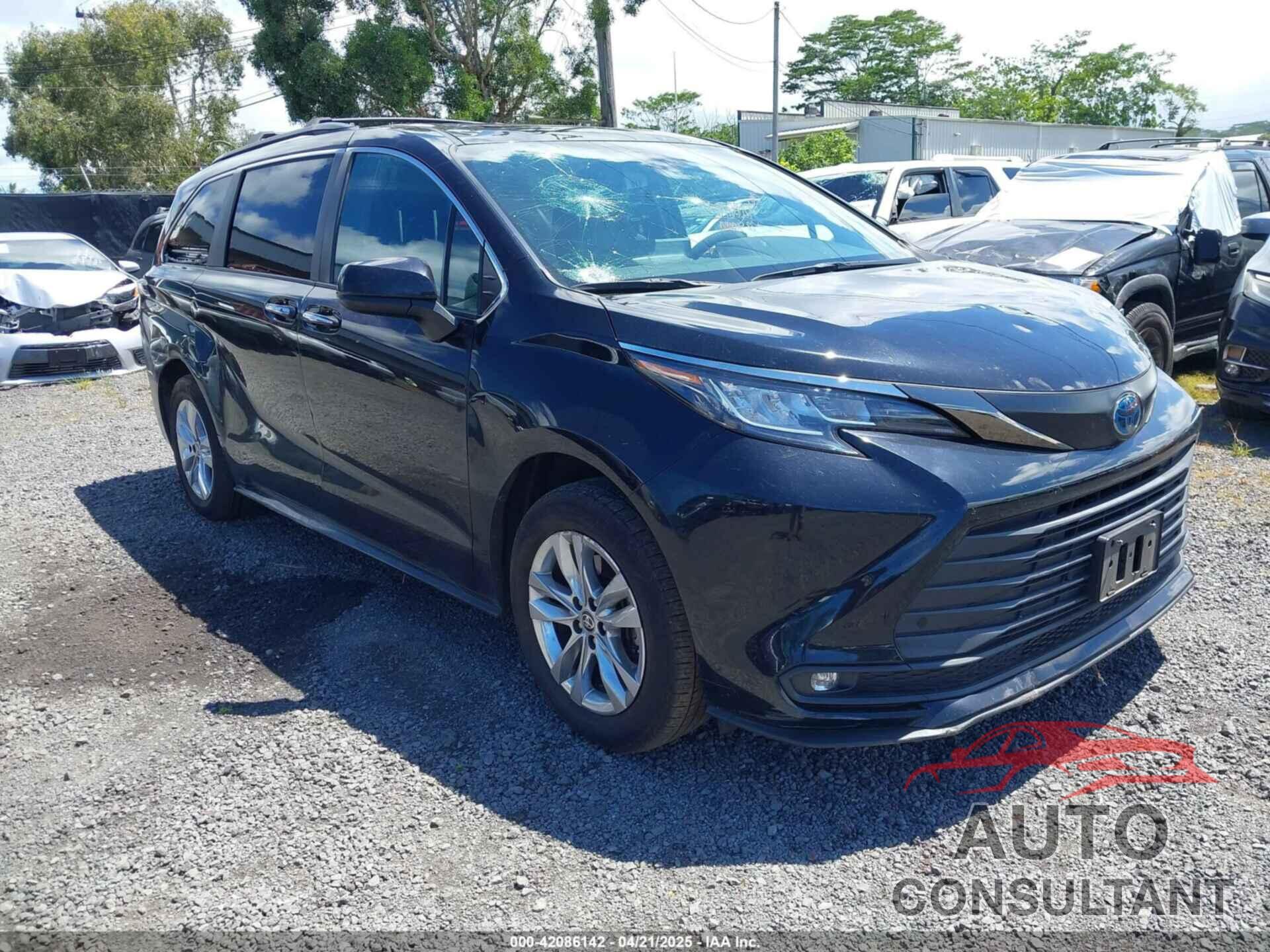TOYOTA SIENNA 2022 - 5TDASKFC7NS045078