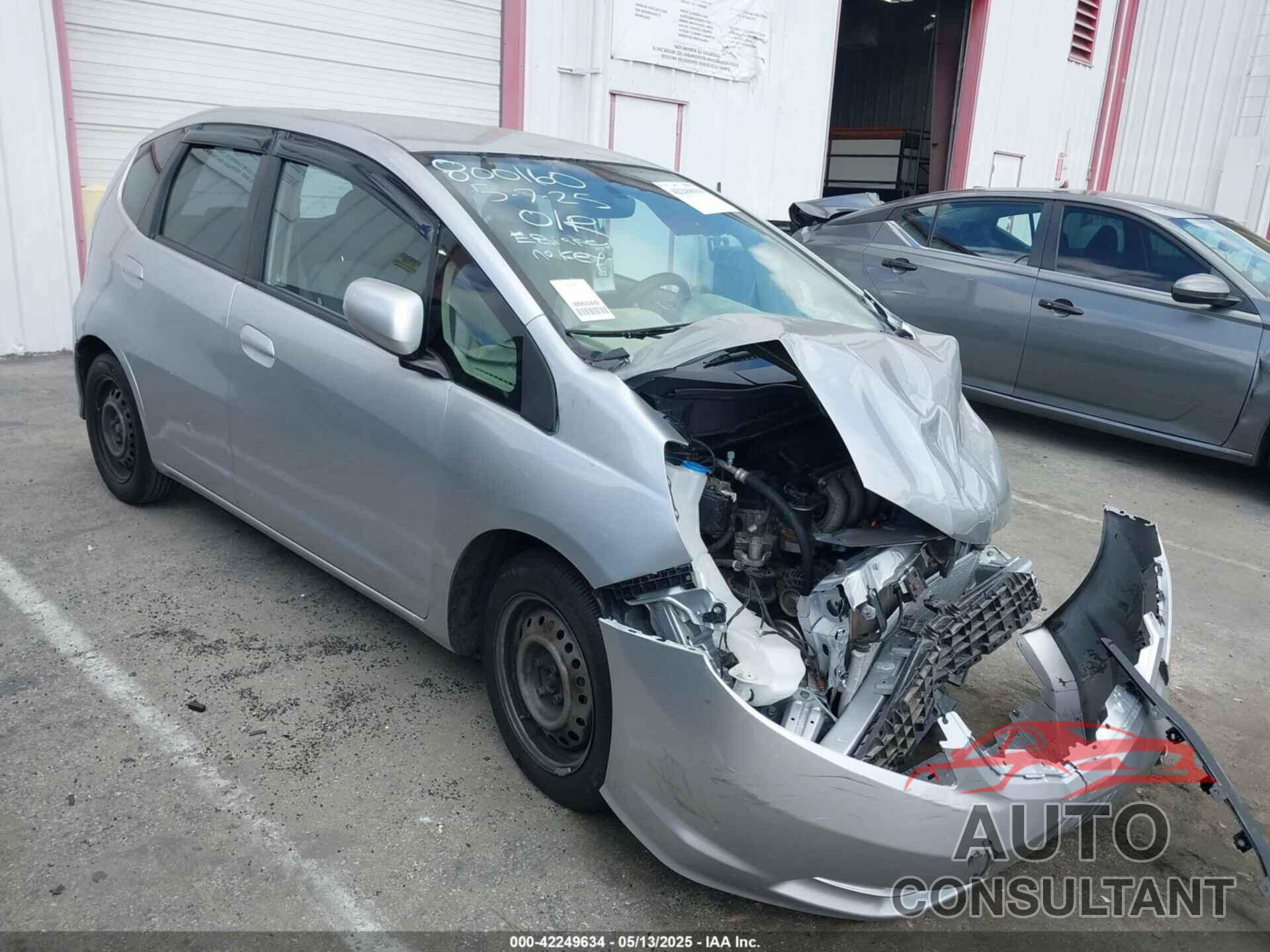 HONDA FIT 2013 - JHMGE8G31DC029363