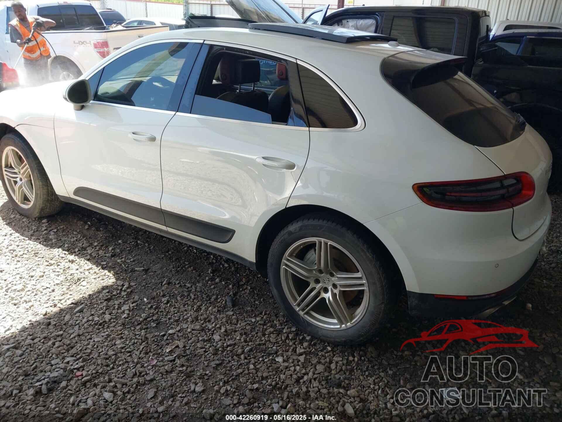PORSCHE MACAN 2015 - WP1AB2A50FLB64939