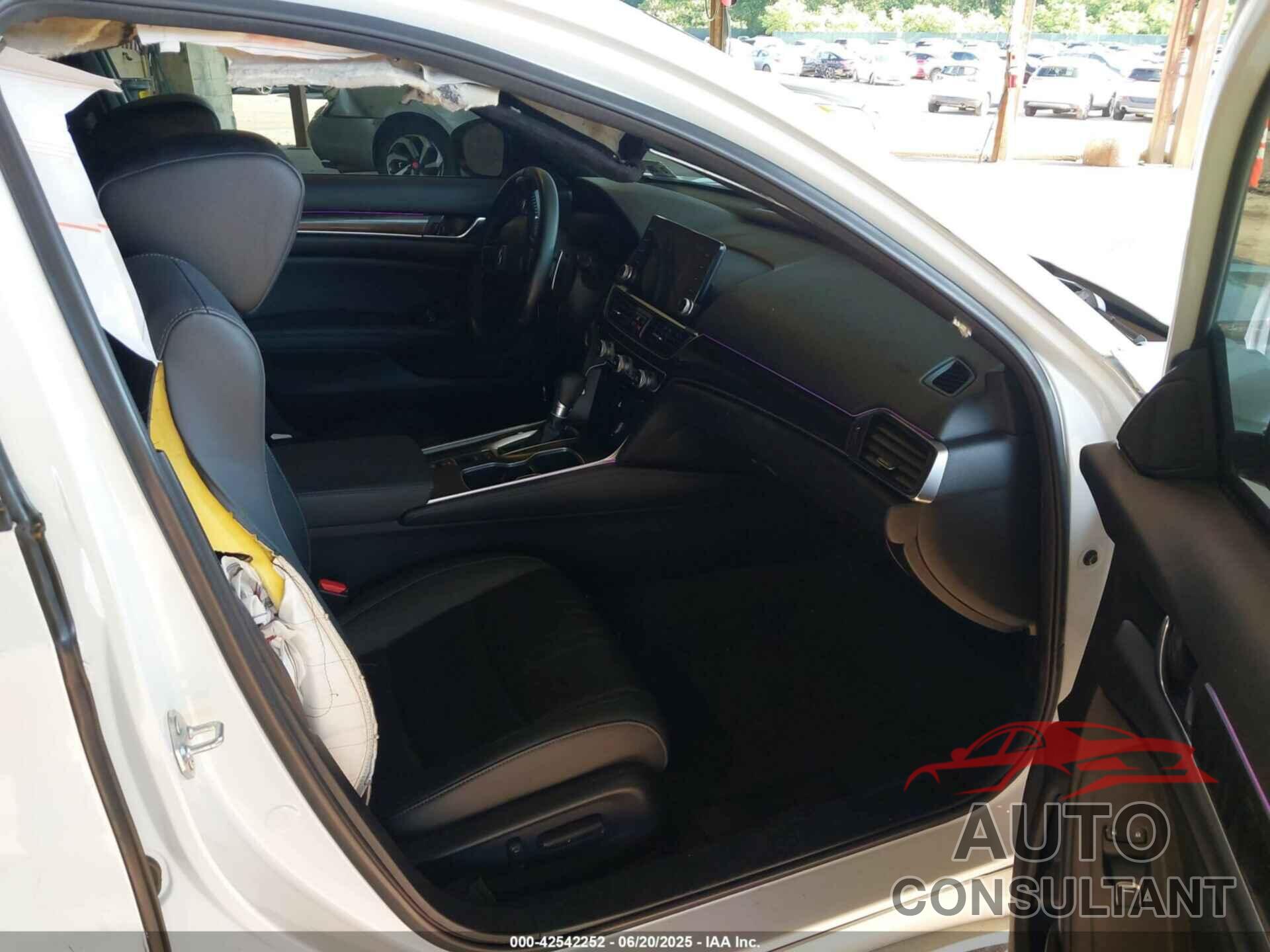 HONDA ACCORD 2022 - 1HGCV1F42NA113255