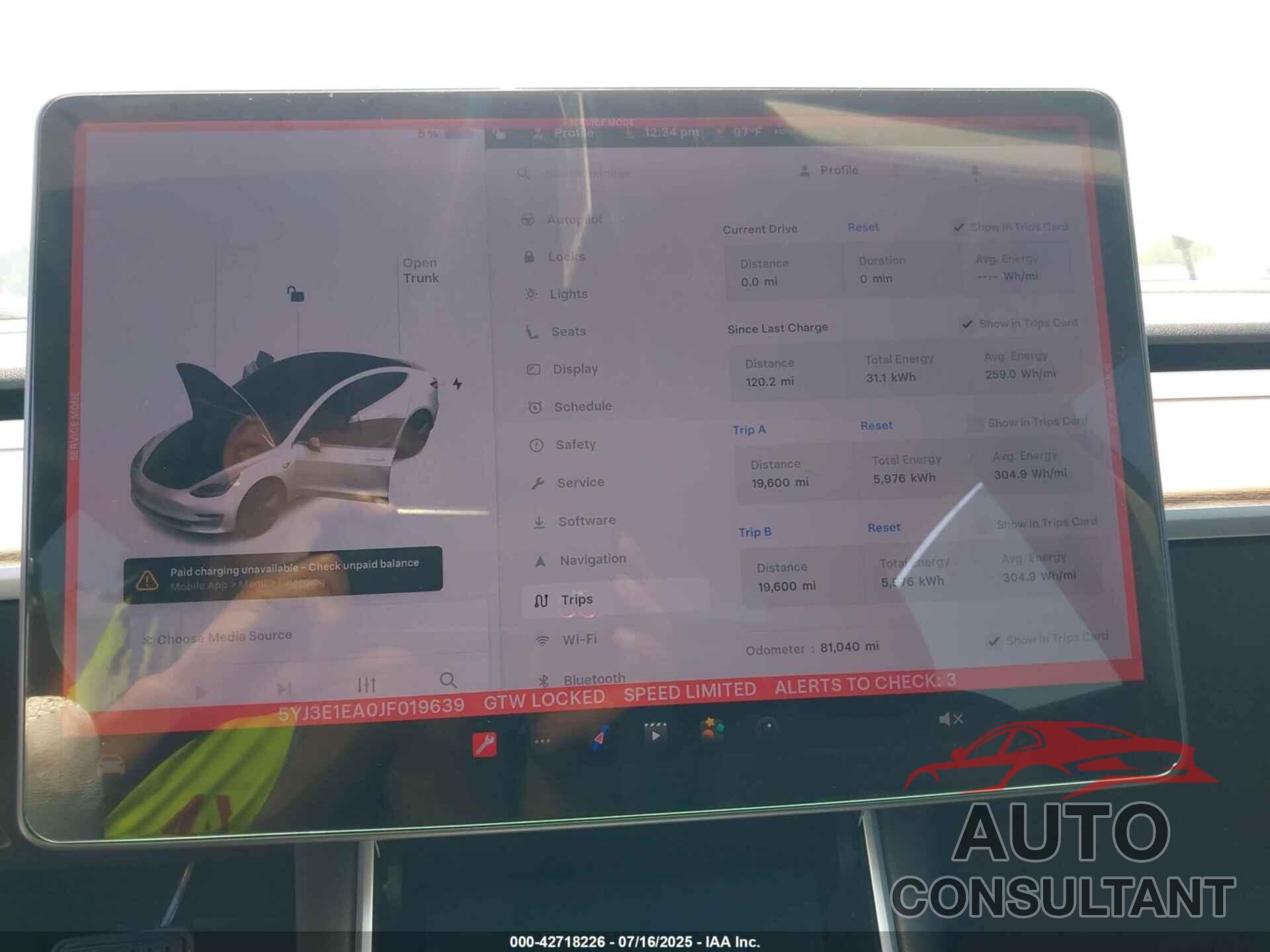 TESLA MODEL 3 2018 - 5YJ3E1EA0JF019639