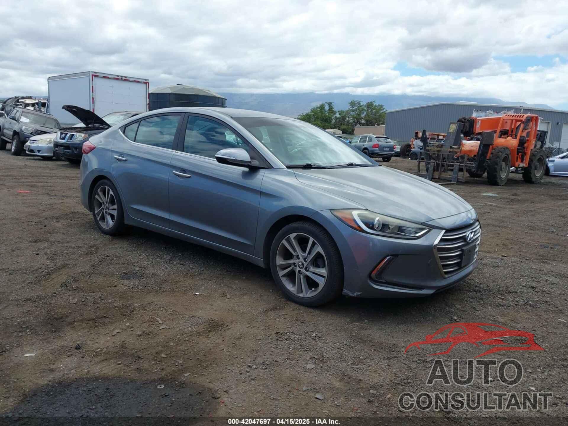 HYUNDAI ELANTRA 2017 - KMHD84LF5HU193876