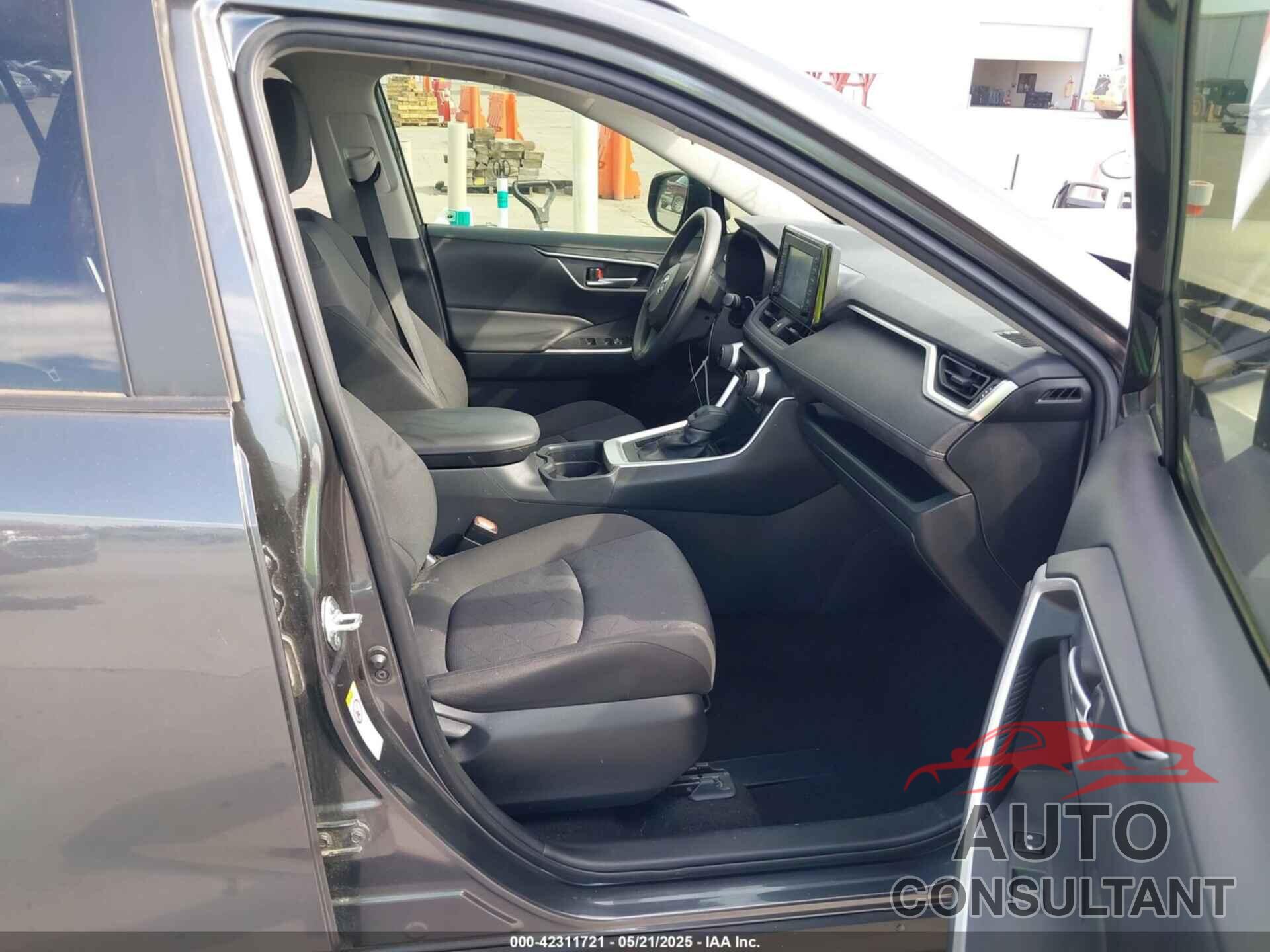 TOYOTA RAV4 2019 - JTMW1RFV6KD011465