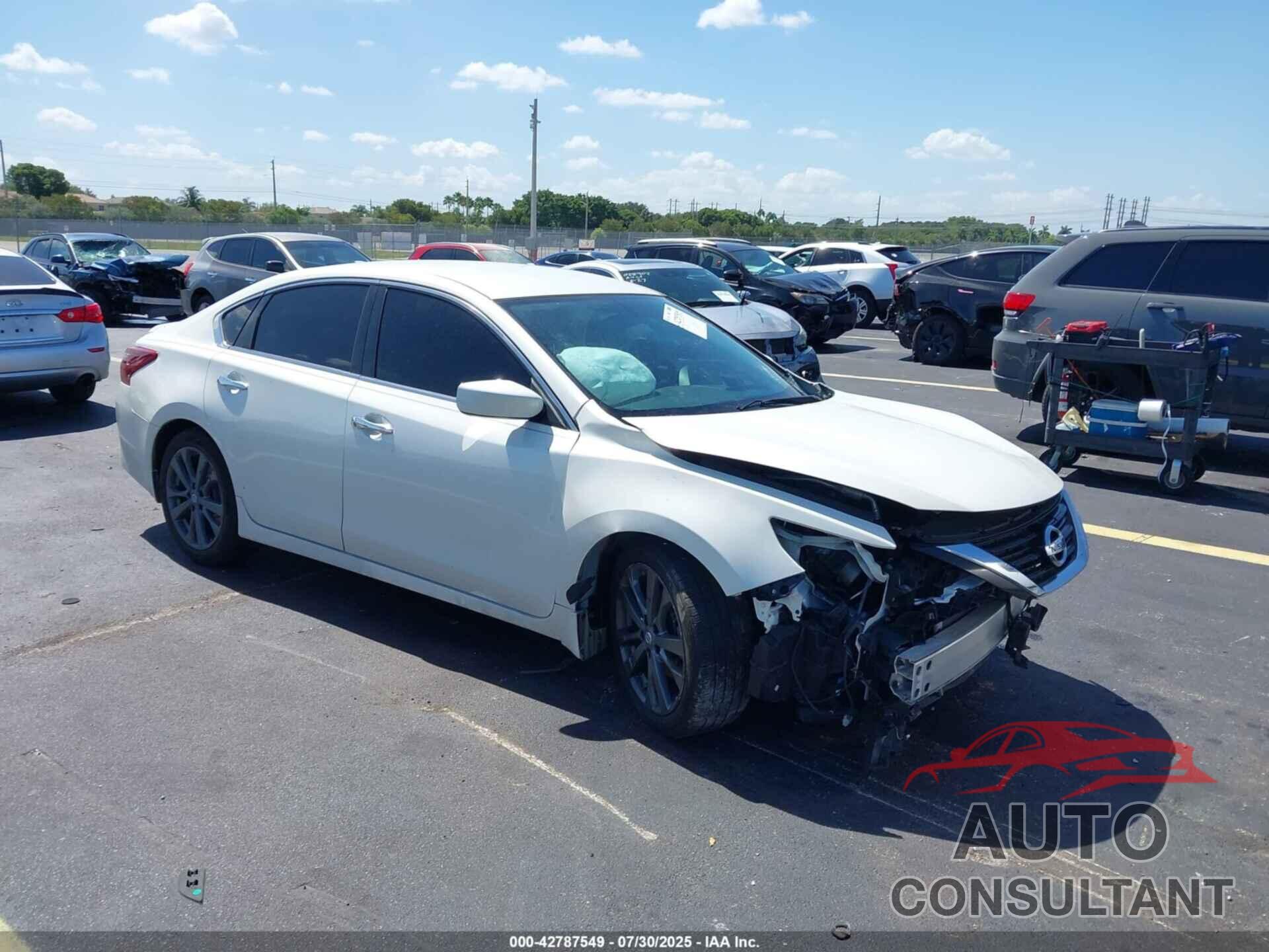 NISSAN ALTIMA 2018 - 1N4AL3AP7JC274908