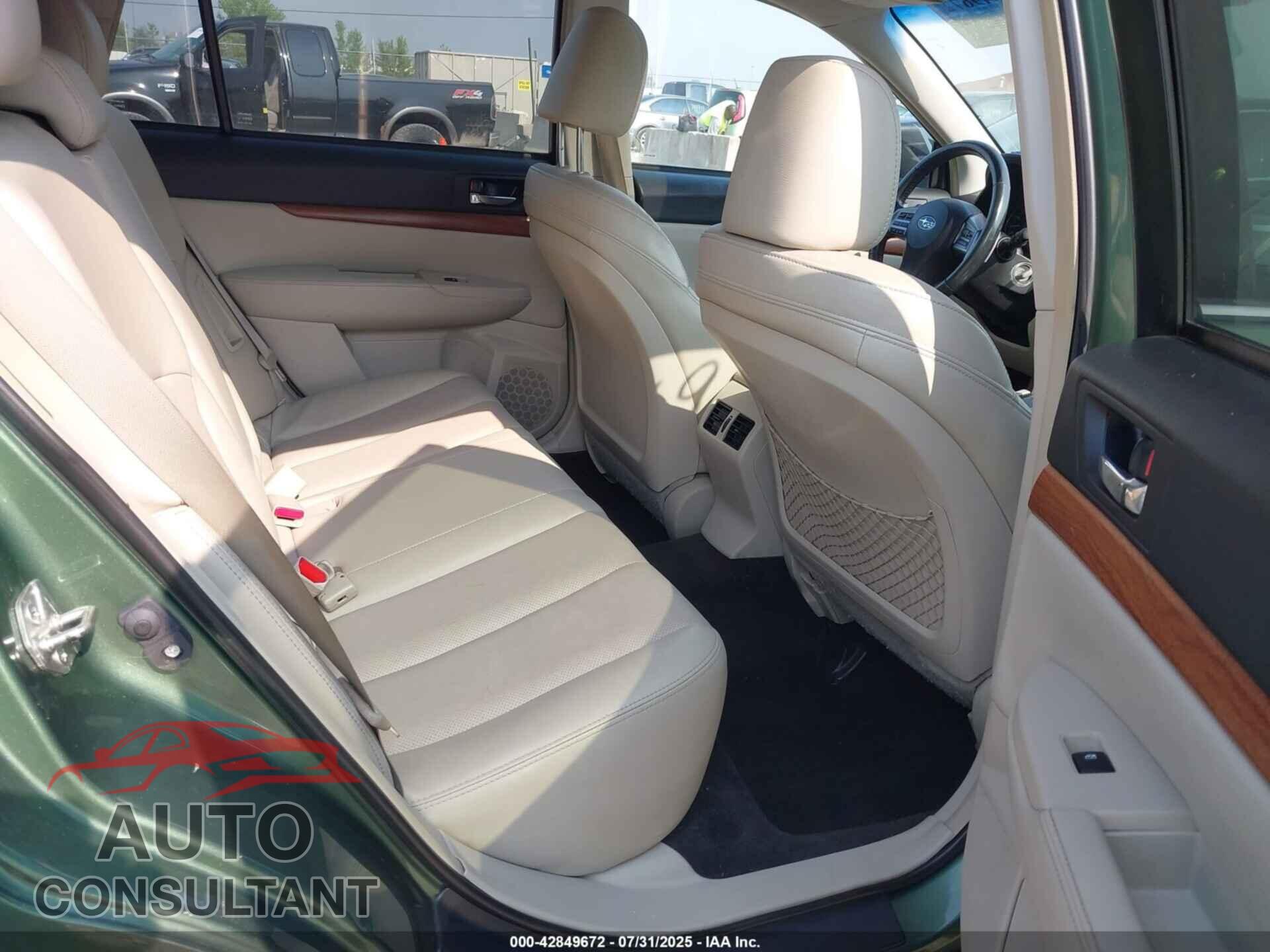 SUBARU OUTBACK 2013 - 4S4BRBLC8D3204478