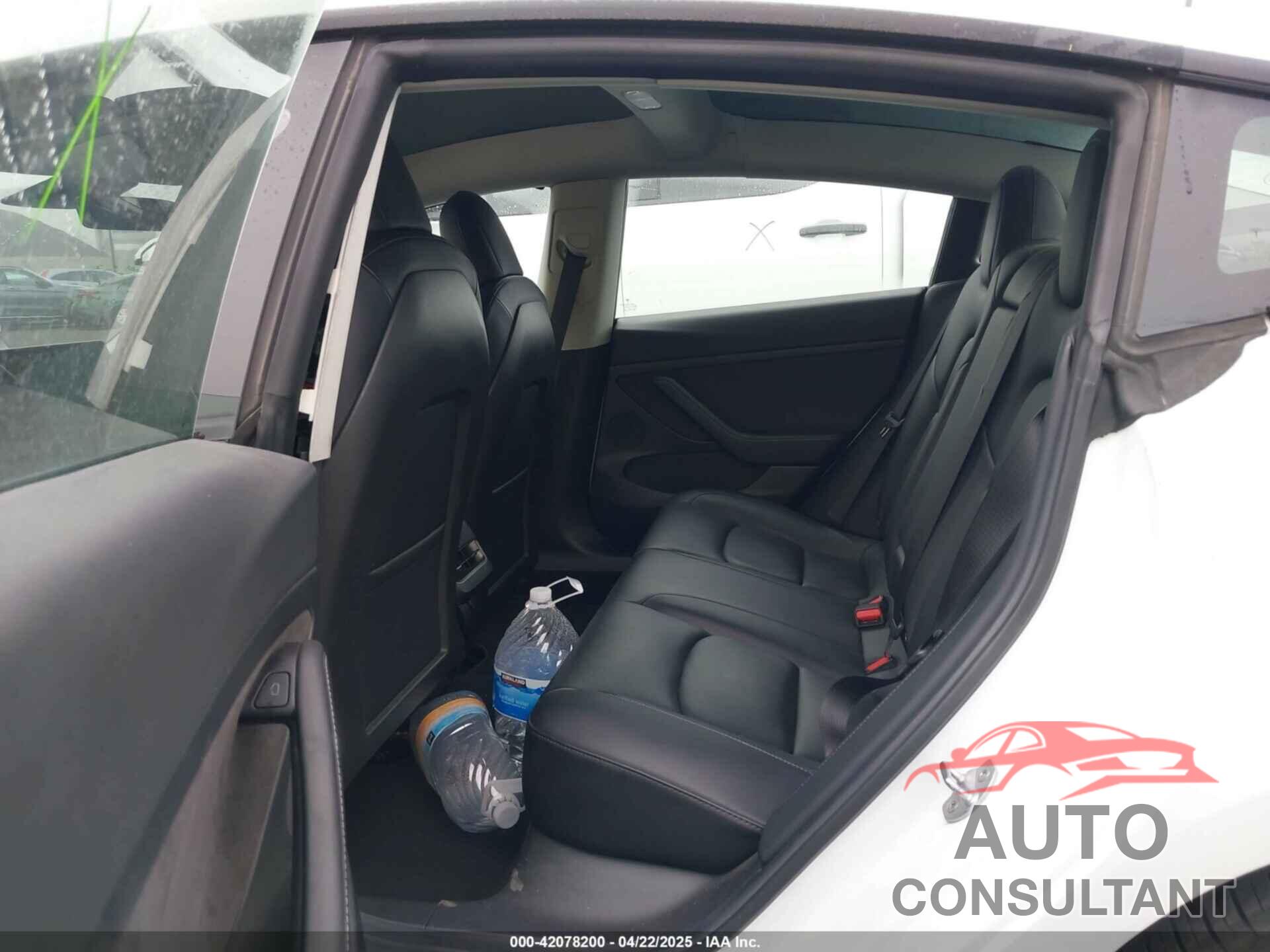TESLA MODEL 3 2022 - 5YJ3E1EB8NF195708