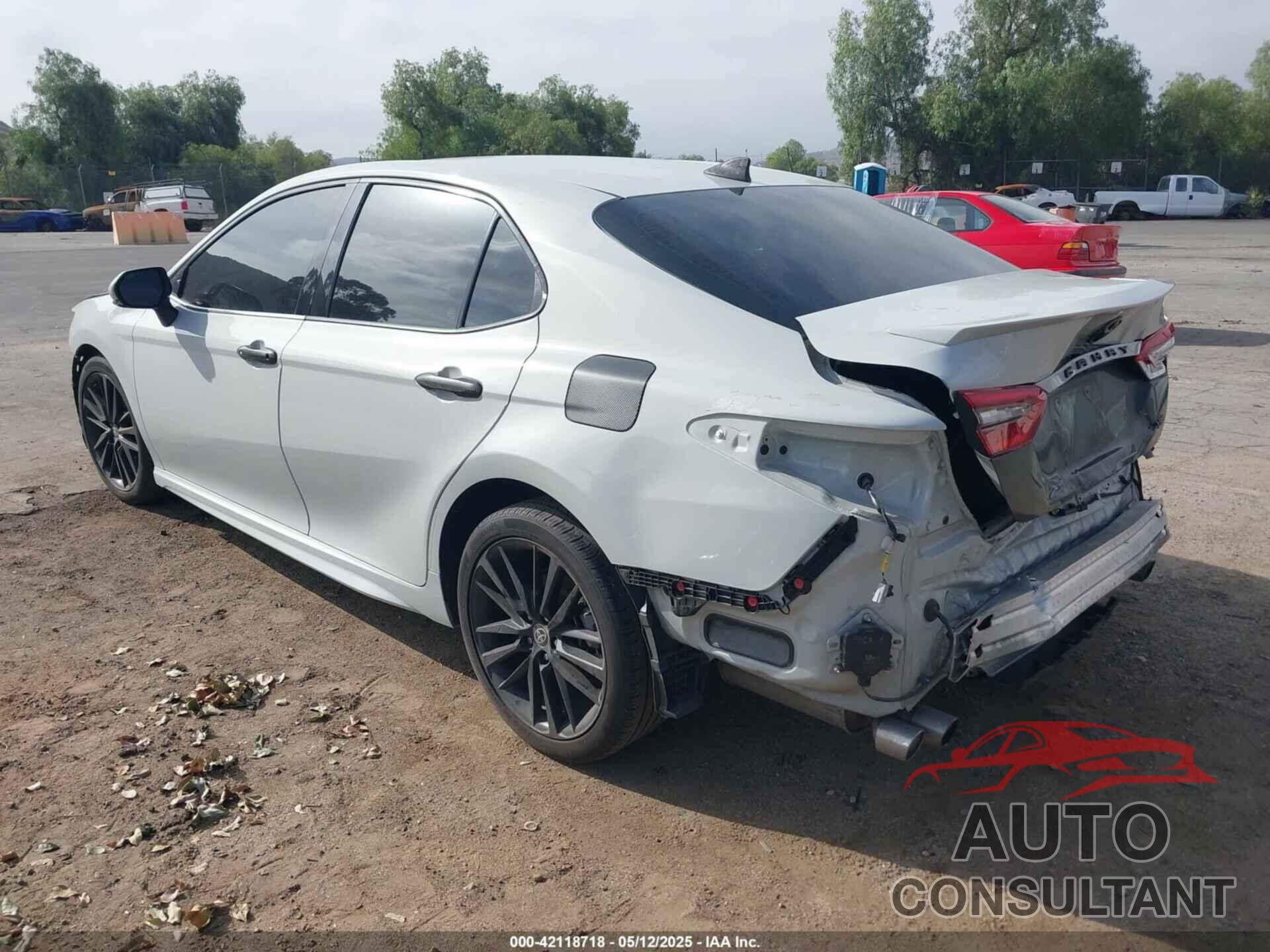 TOYOTA CAMRY 2022 - 4T1K61AK8NU001776