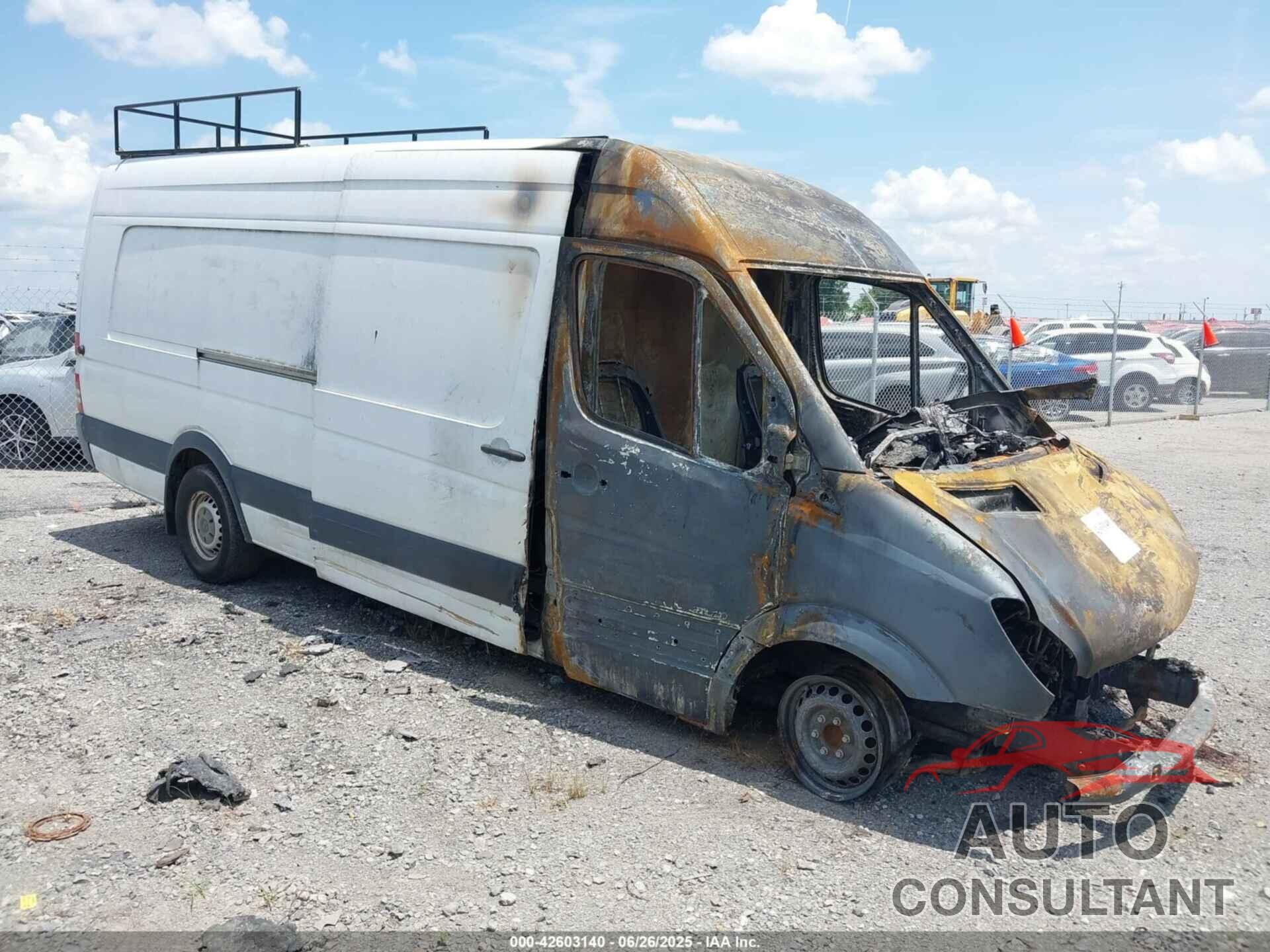 MERCEDES-BENZ SPRINTER VAN 2500 2010 - WD3PE8CC4A5476030