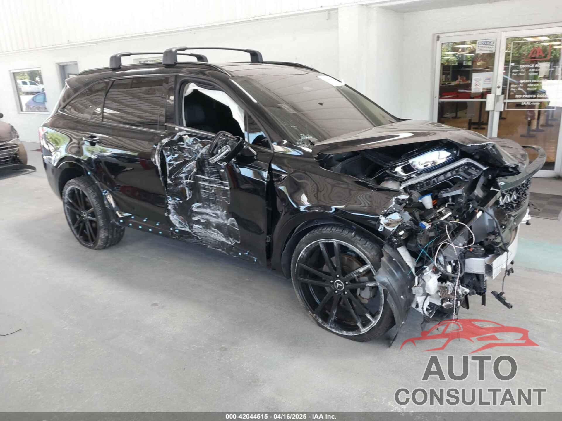 KIA SORENTO 2022 - 5XYRK4LFXNG139319