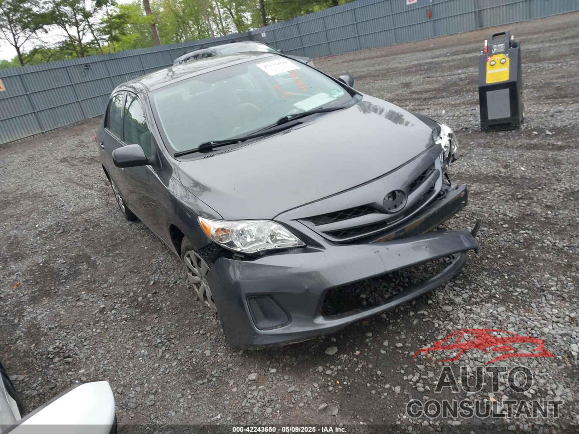 TOYOTA COROLLA 2013 - 2T1BU4EE6DC977647