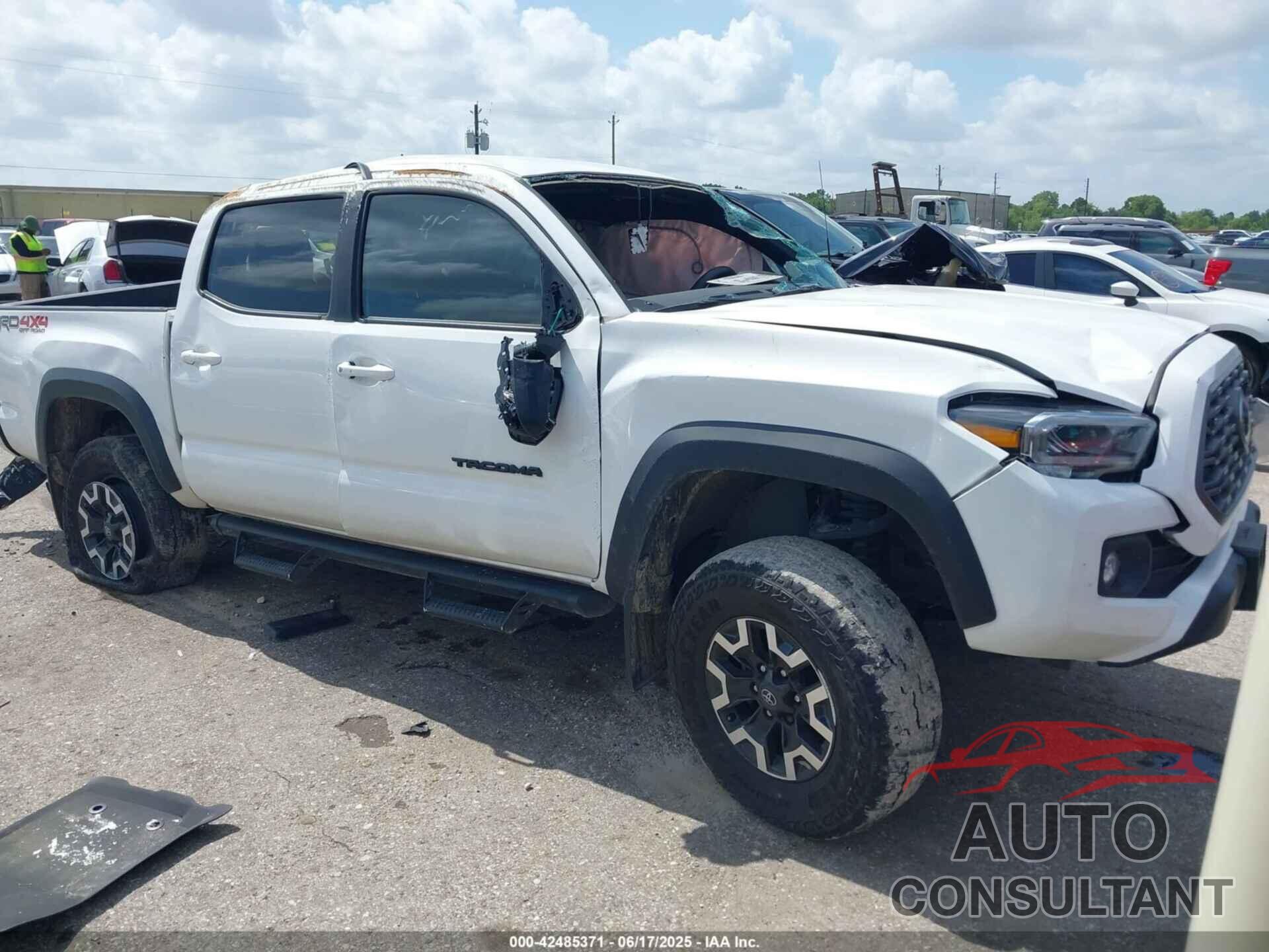 TOYOTA TACOMA 2023 - 3TMCZ5AN2PM616378
