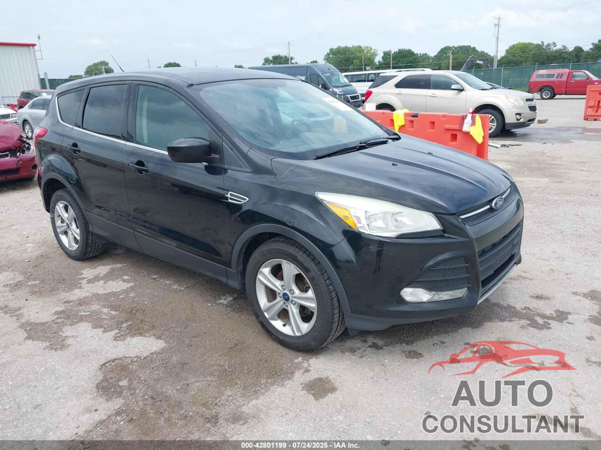 FORD ESCAPE 2015 - 1FMCU0GX2FUB61807