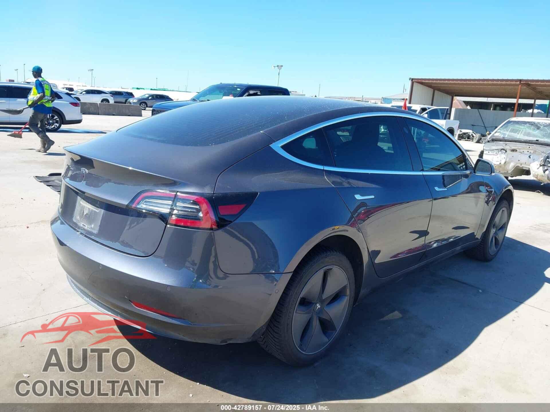 TESLA MODEL 3 2018 - 5YJ3E1EA8JF123683